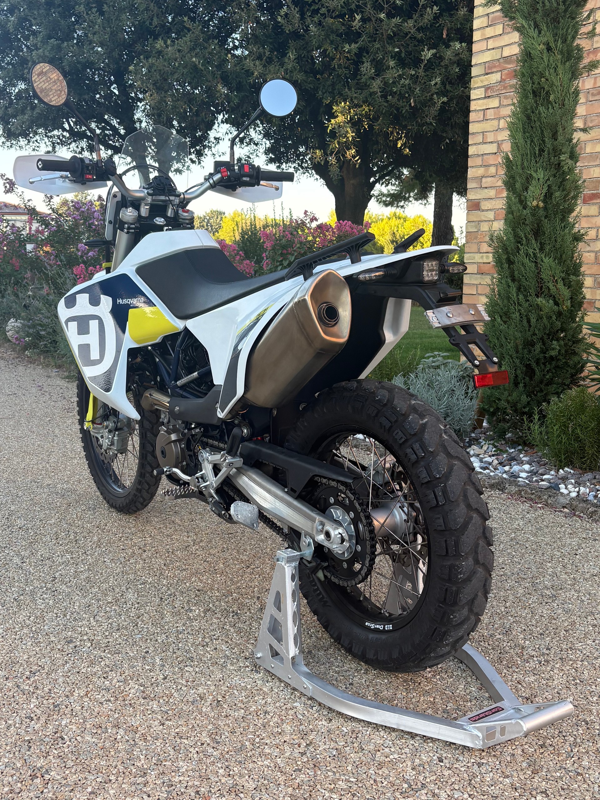 HUSQVARNA 701 Enduro Long Range-image-4