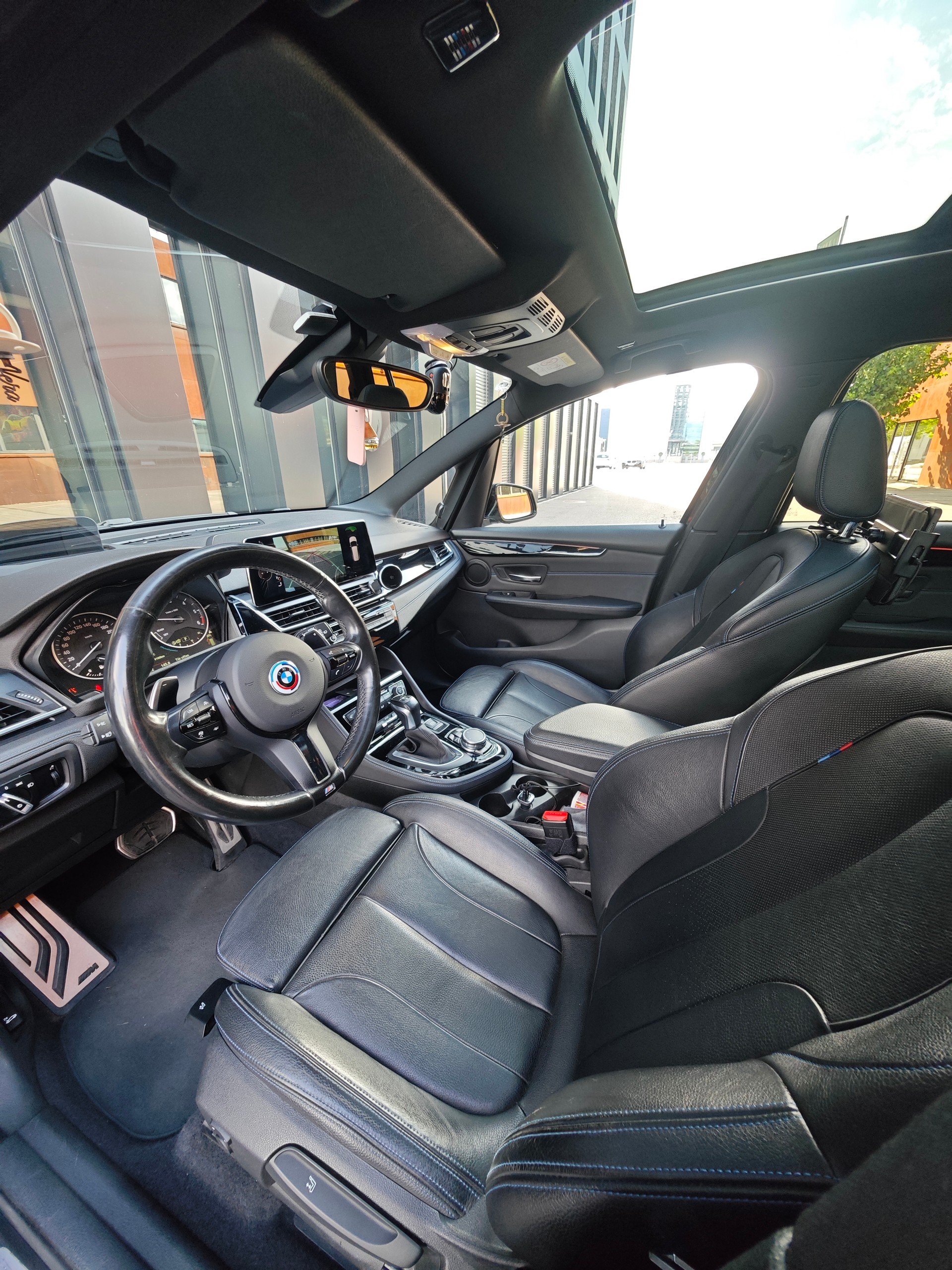 BMW 220d xDrive M-Sport SAG-image-8