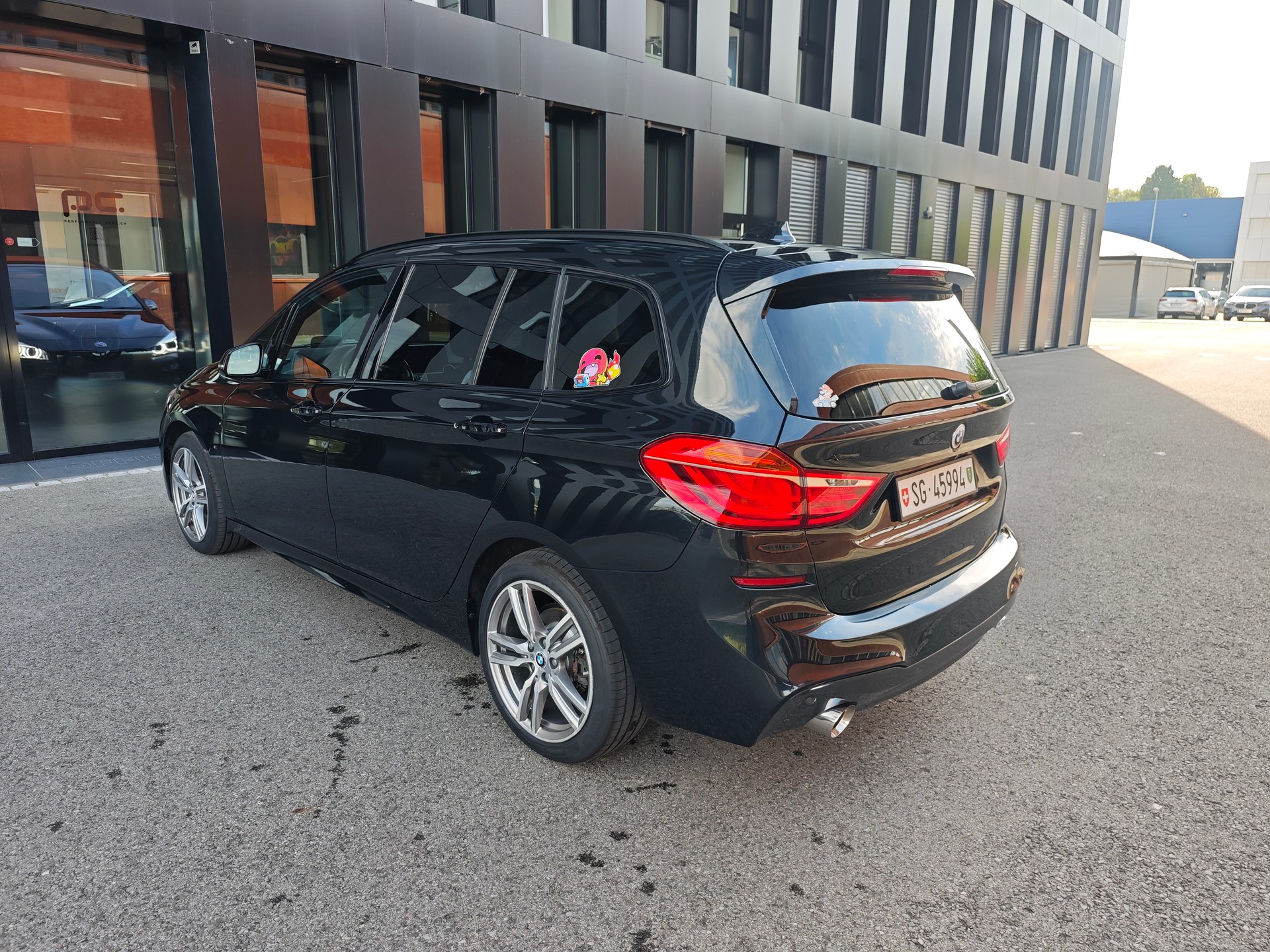BMW 220d xDrive M-Sport SAG-image-4
