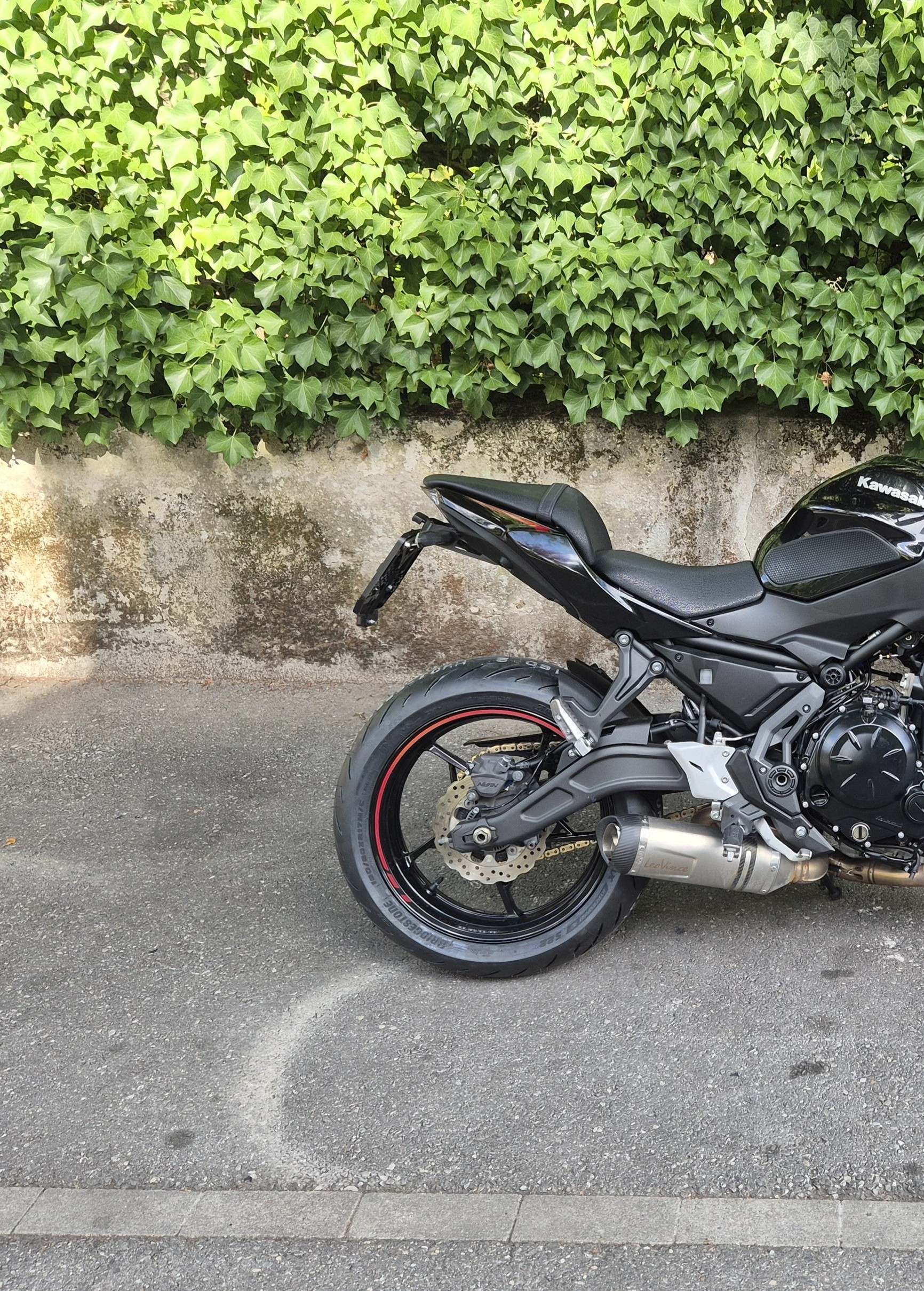 KAWASAKI Z 650 (35kW)-image-12
