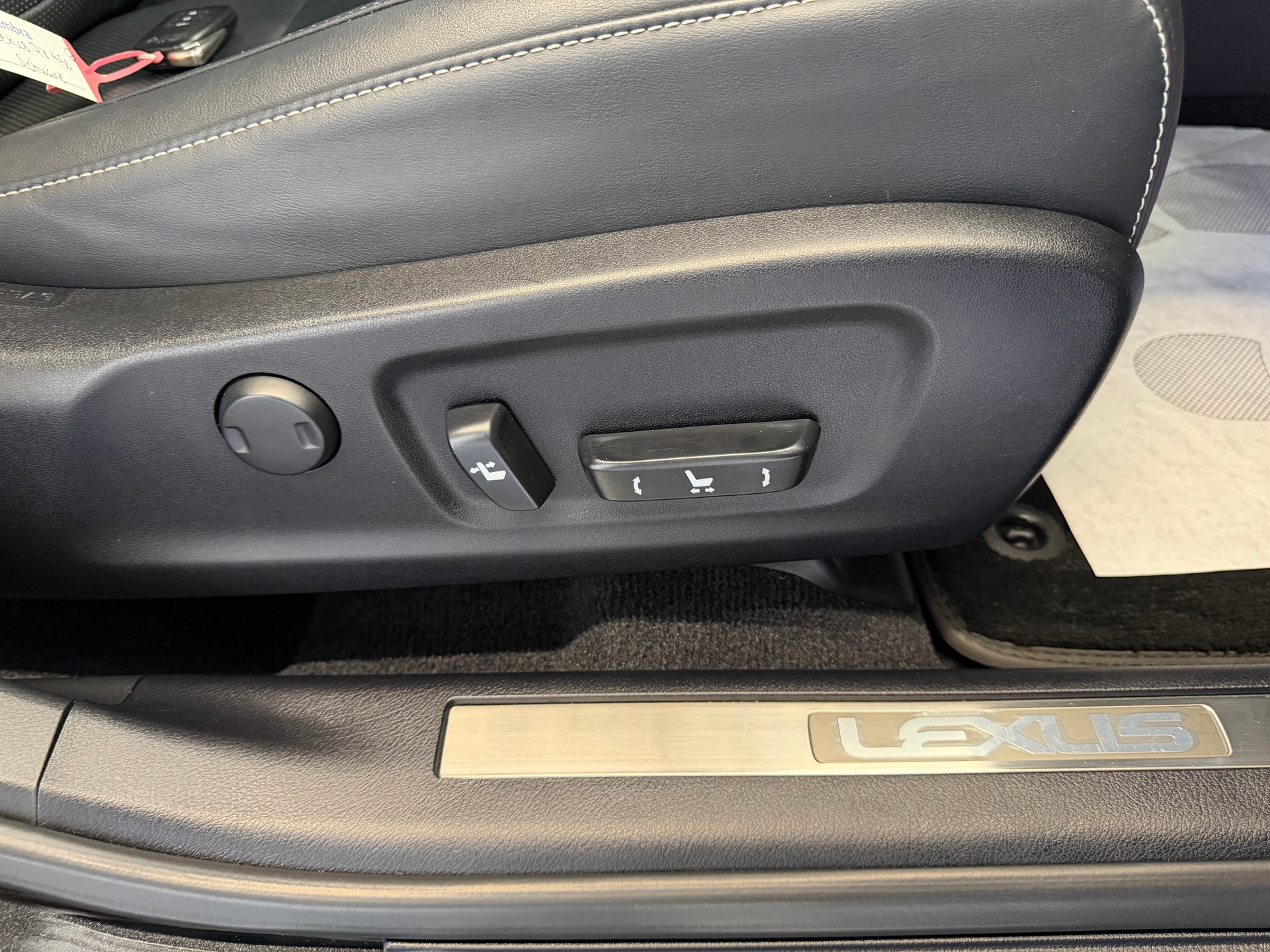 LEXUS RX 450h comfort AWD CVT-image-30
