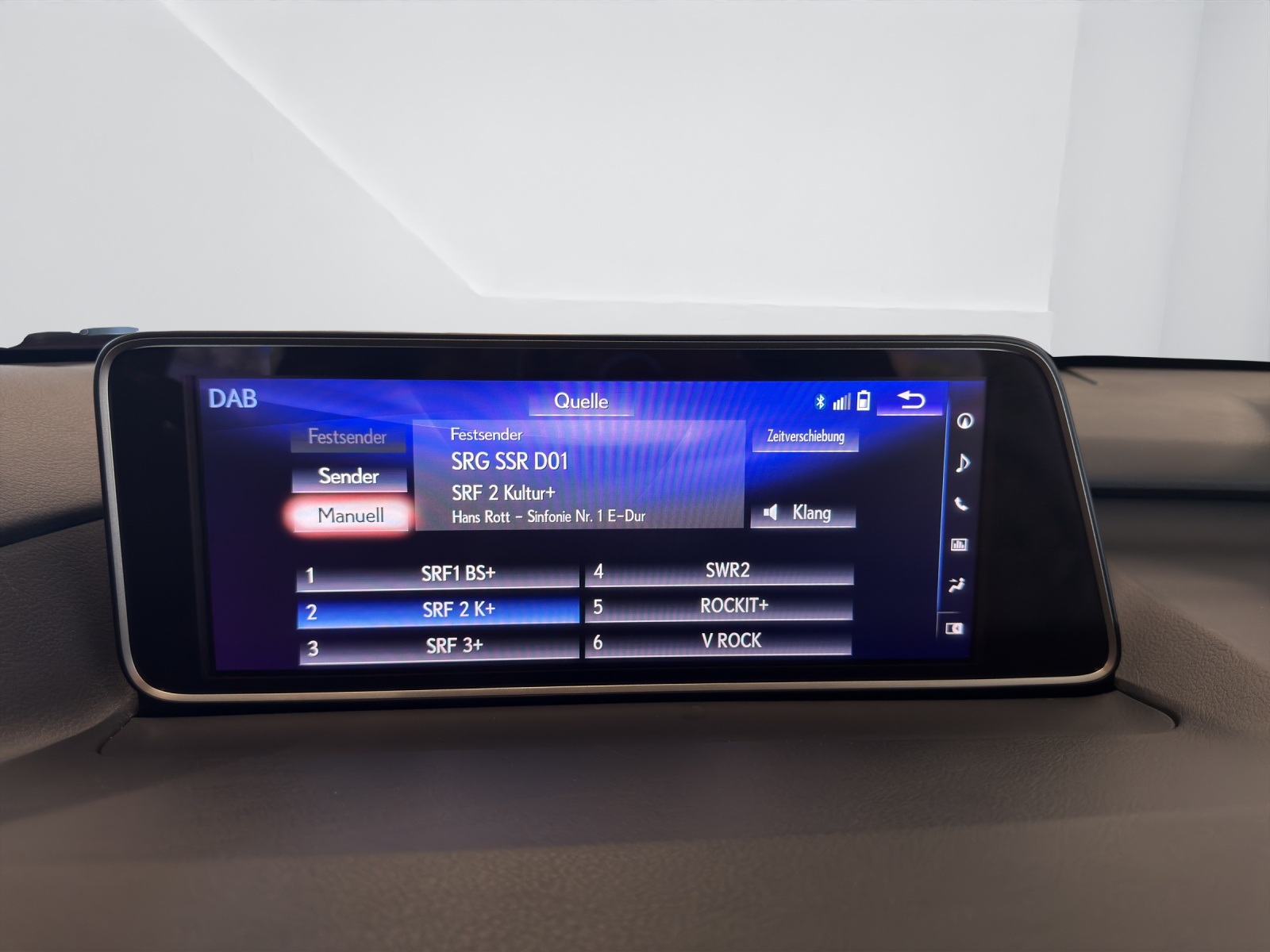 LEXUS RX 450h comfort AWD CVT-image-35