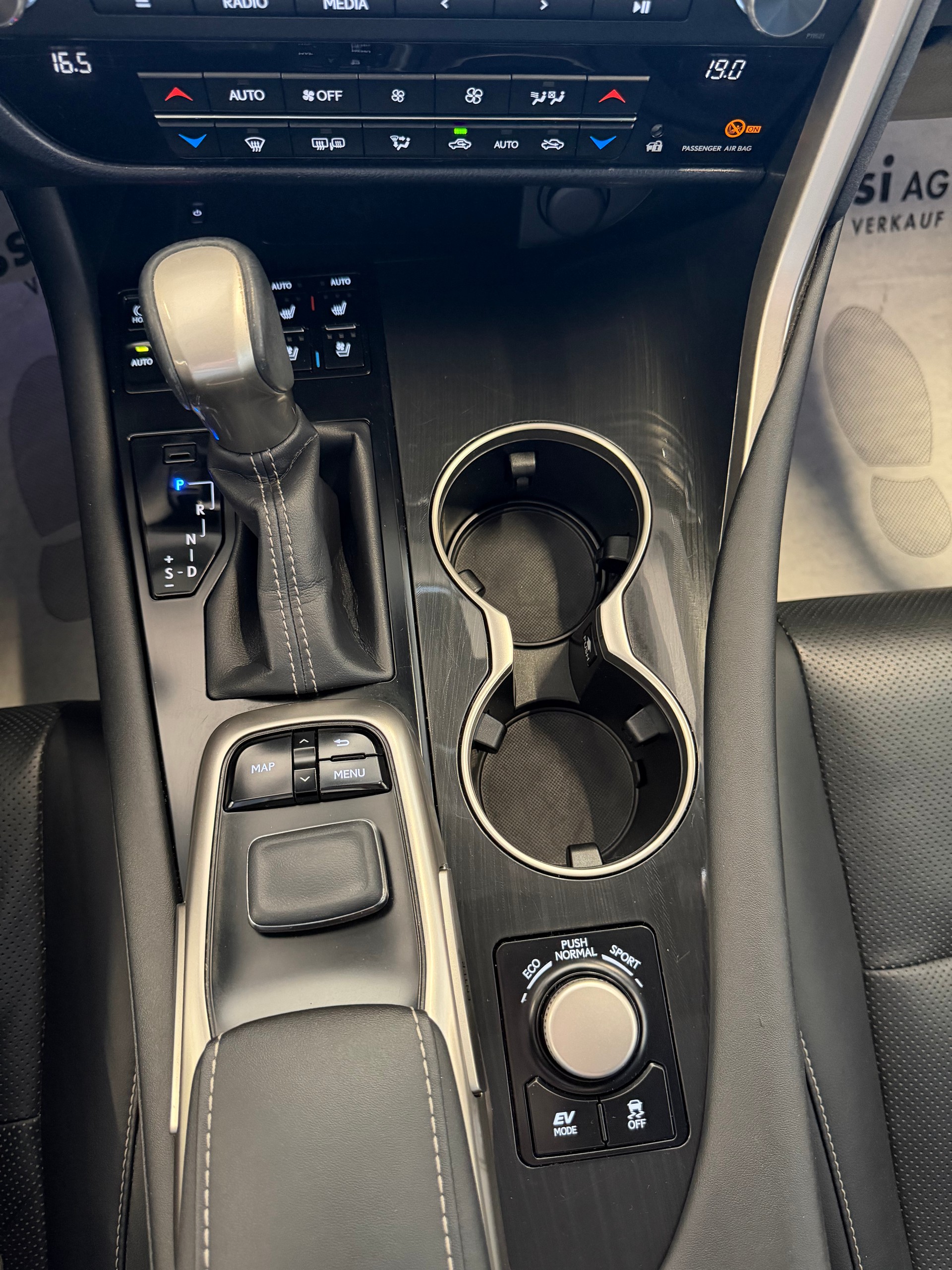LEXUS RX 450h comfort AWD CVT-image-25