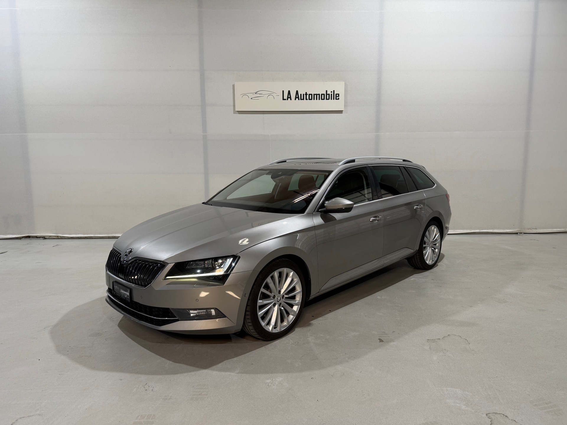 SKODA Superb Combi 2.0 TSI Style DSG 4x4