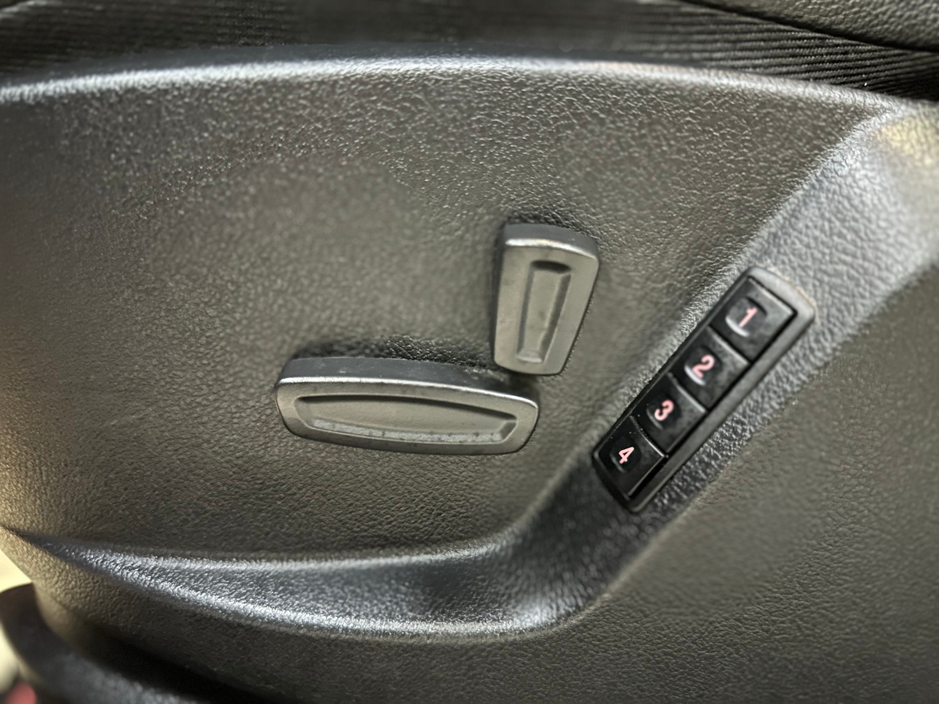 FORD S-Max 2.0 SCTi TitaniumS PowerShift-image-21