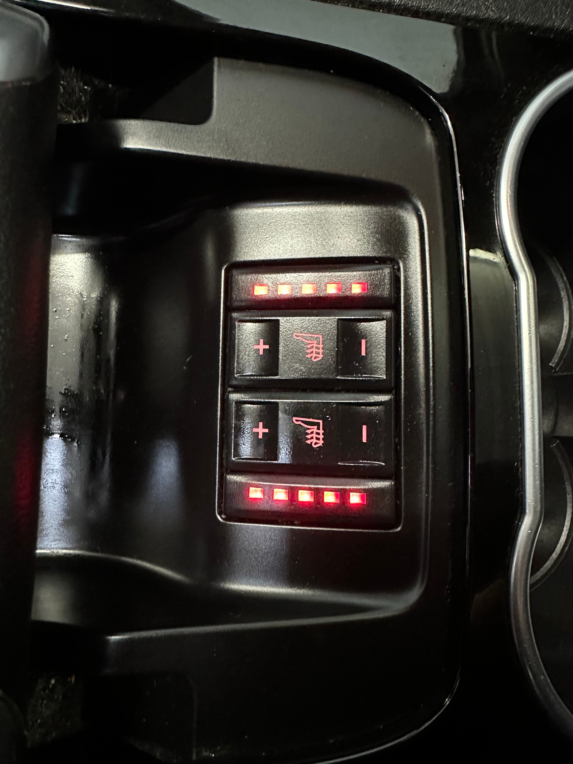 FORD S-Max 2.0 SCTi TitaniumS PowerShift-image-17