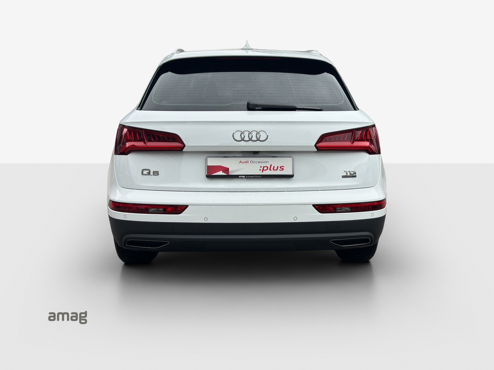 AUDI Q5 2.0 TDI quattro S-tronic-showroom-element-3