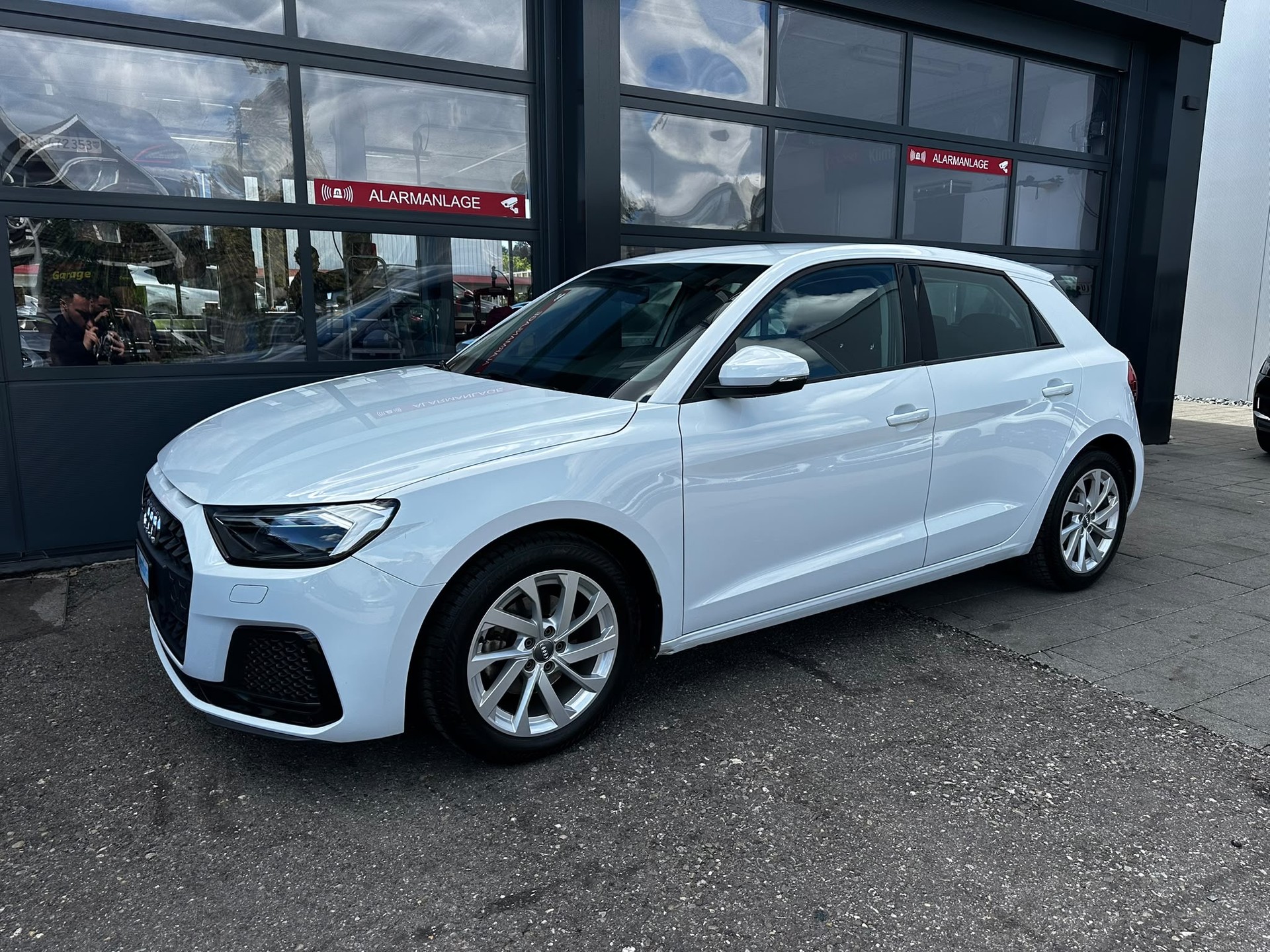 AUDI A1 Sportback 30 TFSI advanced-showroom-element-1