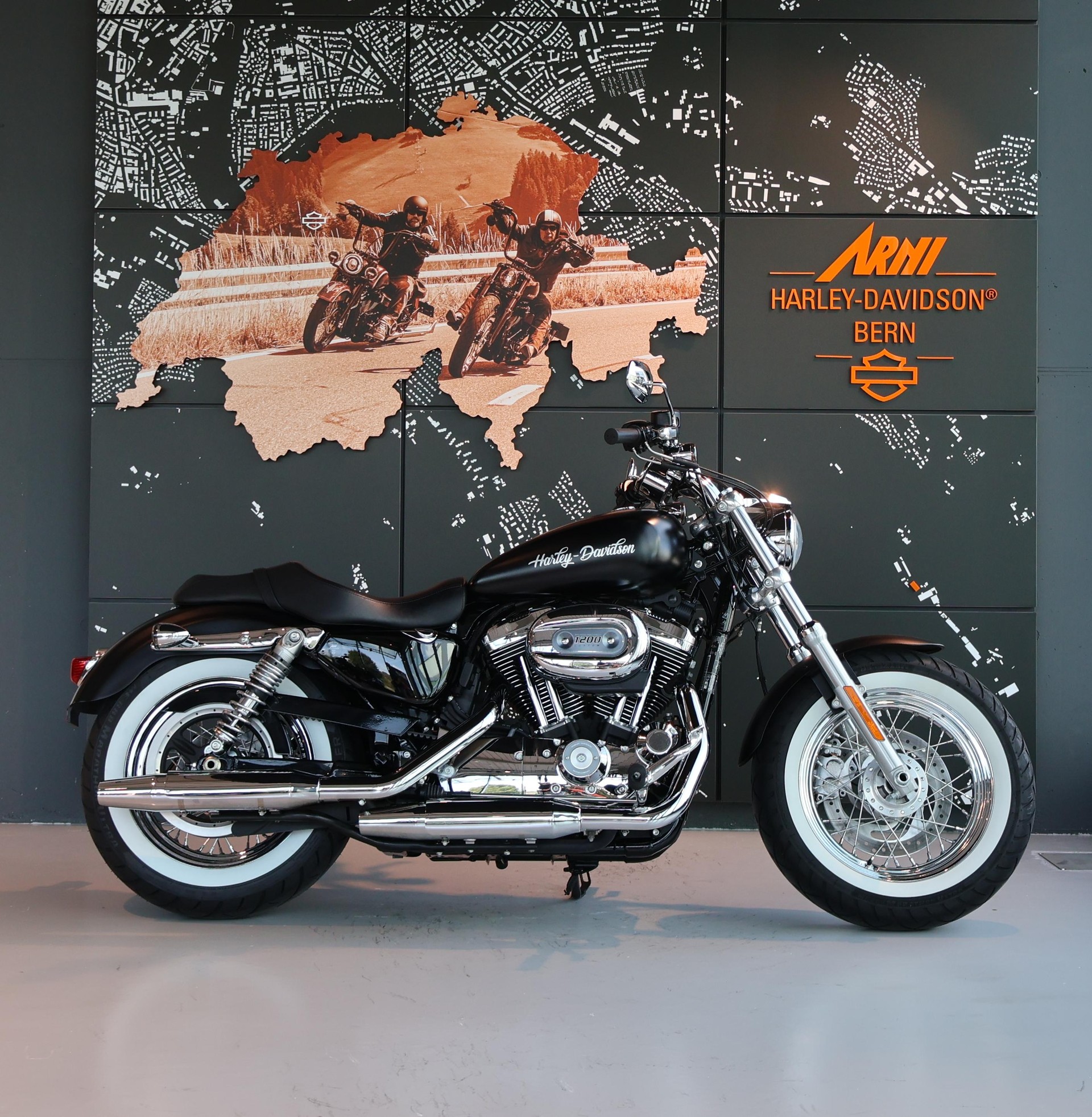 HARLEY-DAVIDSON XL 1200 C Sportster Custom ABS-image-0