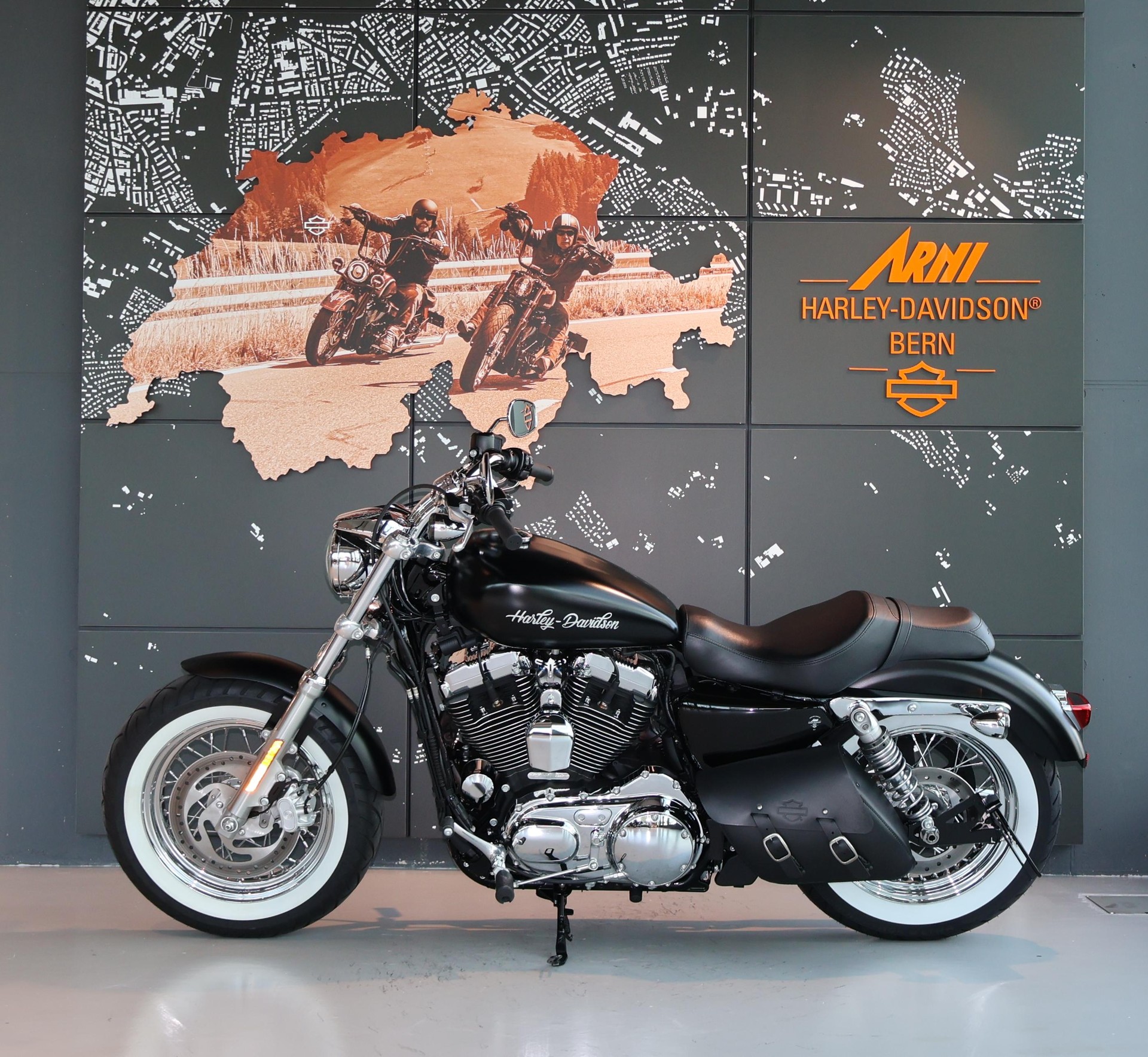HARLEY-DAVIDSON XL 1200 C Sportster Custom ABS-image-1