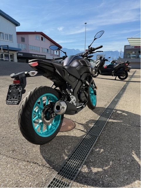 YAMAHA MT-125 ABS-image-2