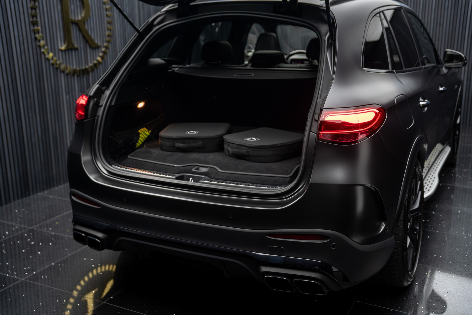 MERCEDES-BENZ GLC AMG 63 S e Performance Executive Edition 9G-Tronic-image-24