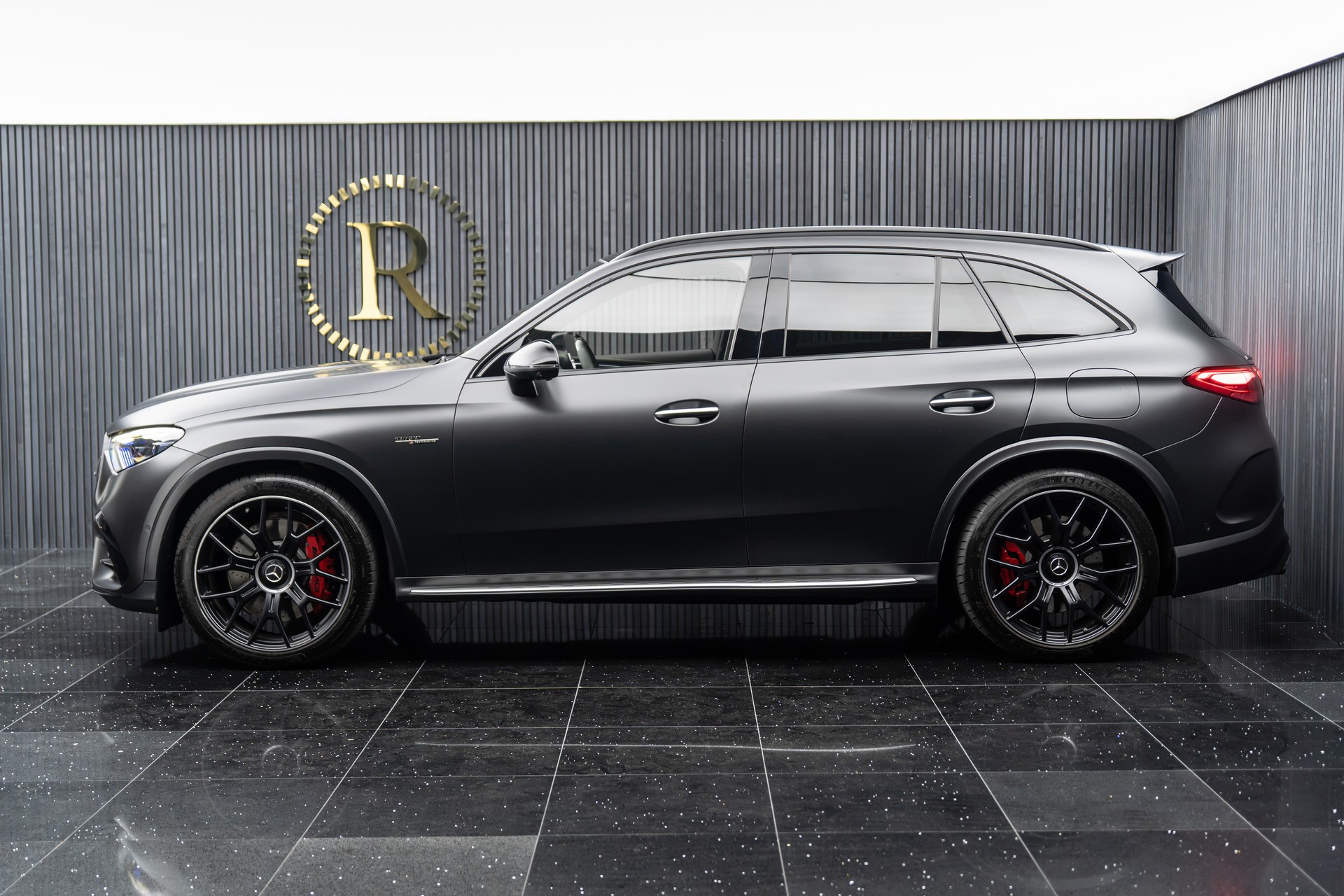 MERCEDES-BENZ GLC AMG 63 S e Performance Executive Edition 9G-Tronic-showroom-element-2