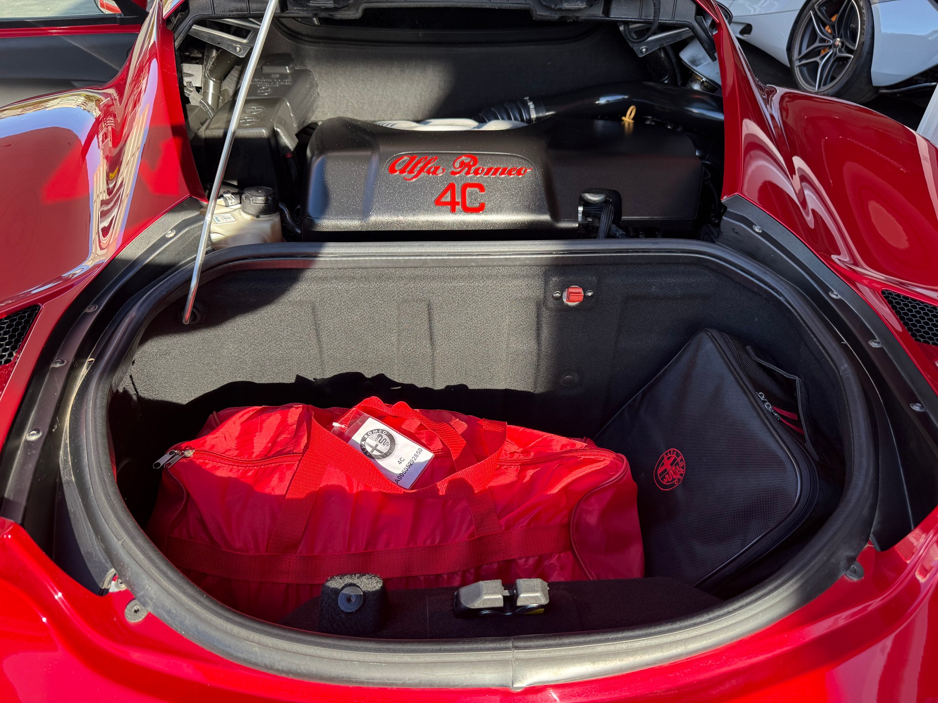 ALFA ROMEO 4C 1750 TBi TCT TRIPLOSTRATO-image-10