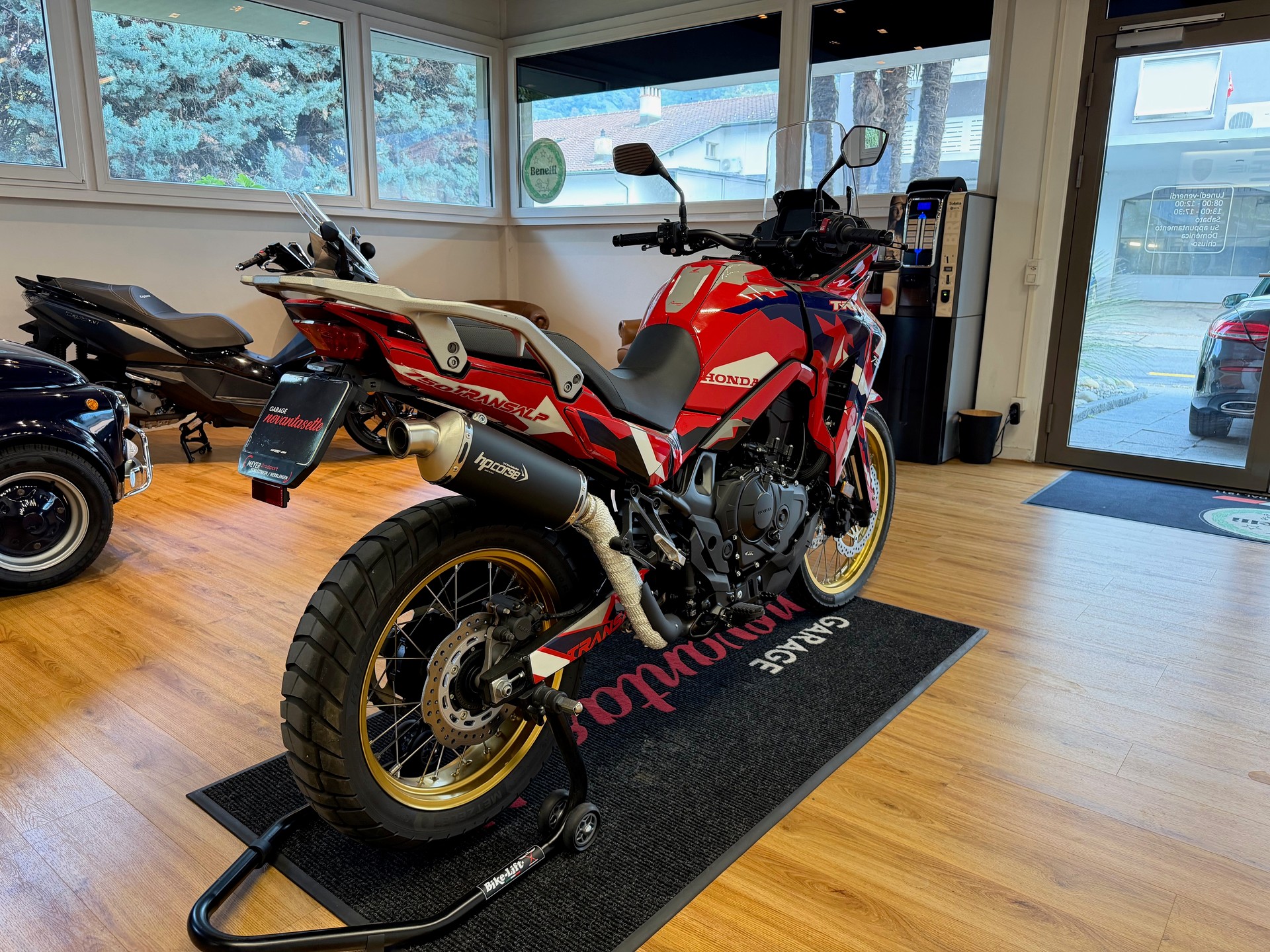 HONDA XL 750 Transalp-image-3