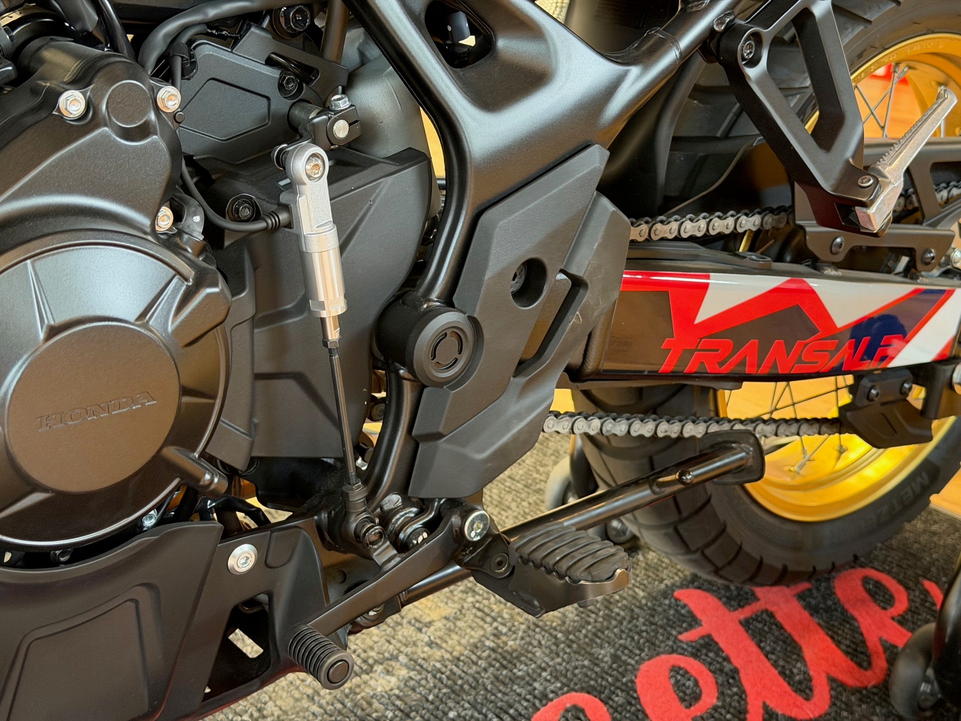 HONDA XL 750 Transalp-image-7