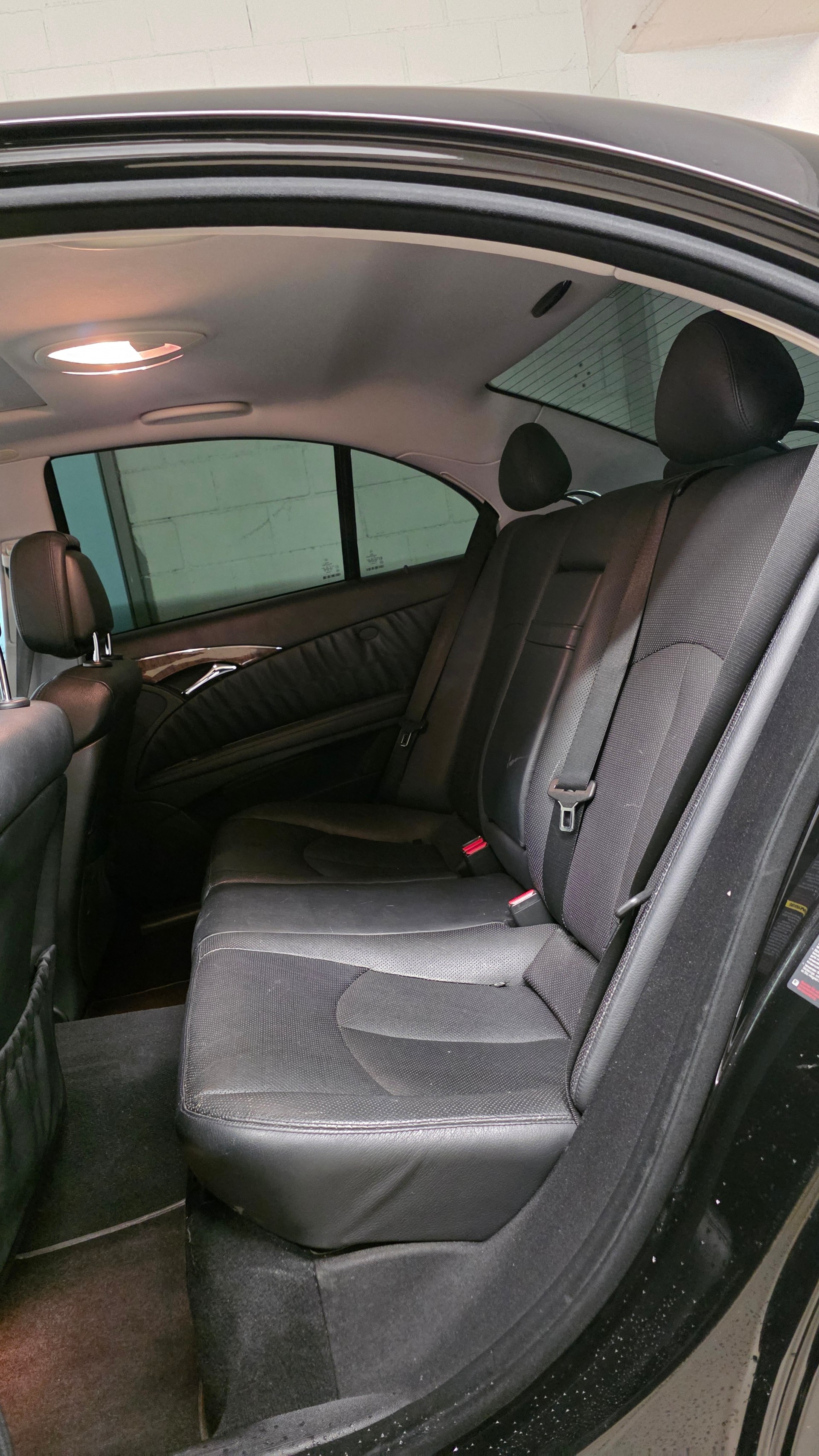 MERCEDES-BENZ E 320 CDI Avantgarde 4Matic Automatic-image-10