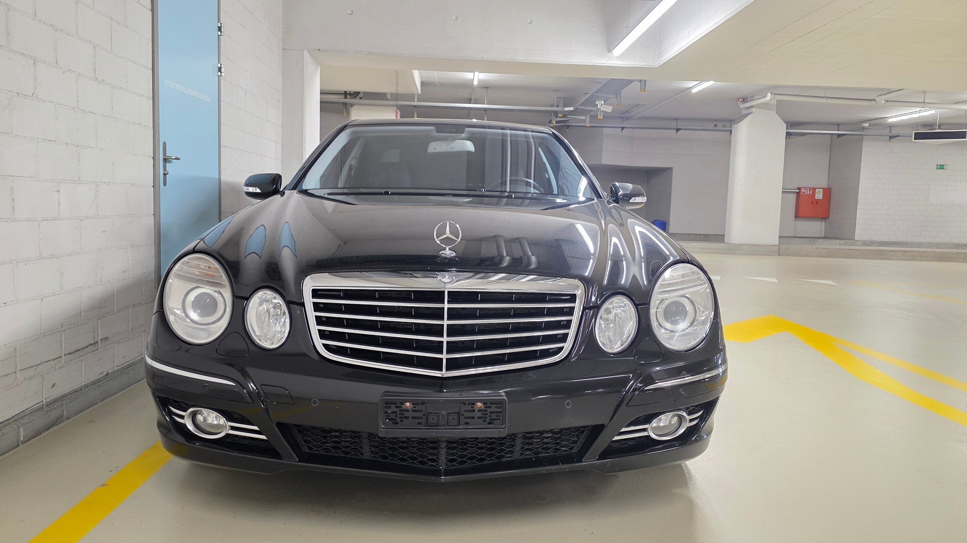 MERCEDES-BENZ E 320 CDI Avantgarde 4Matic Automatic-image-7