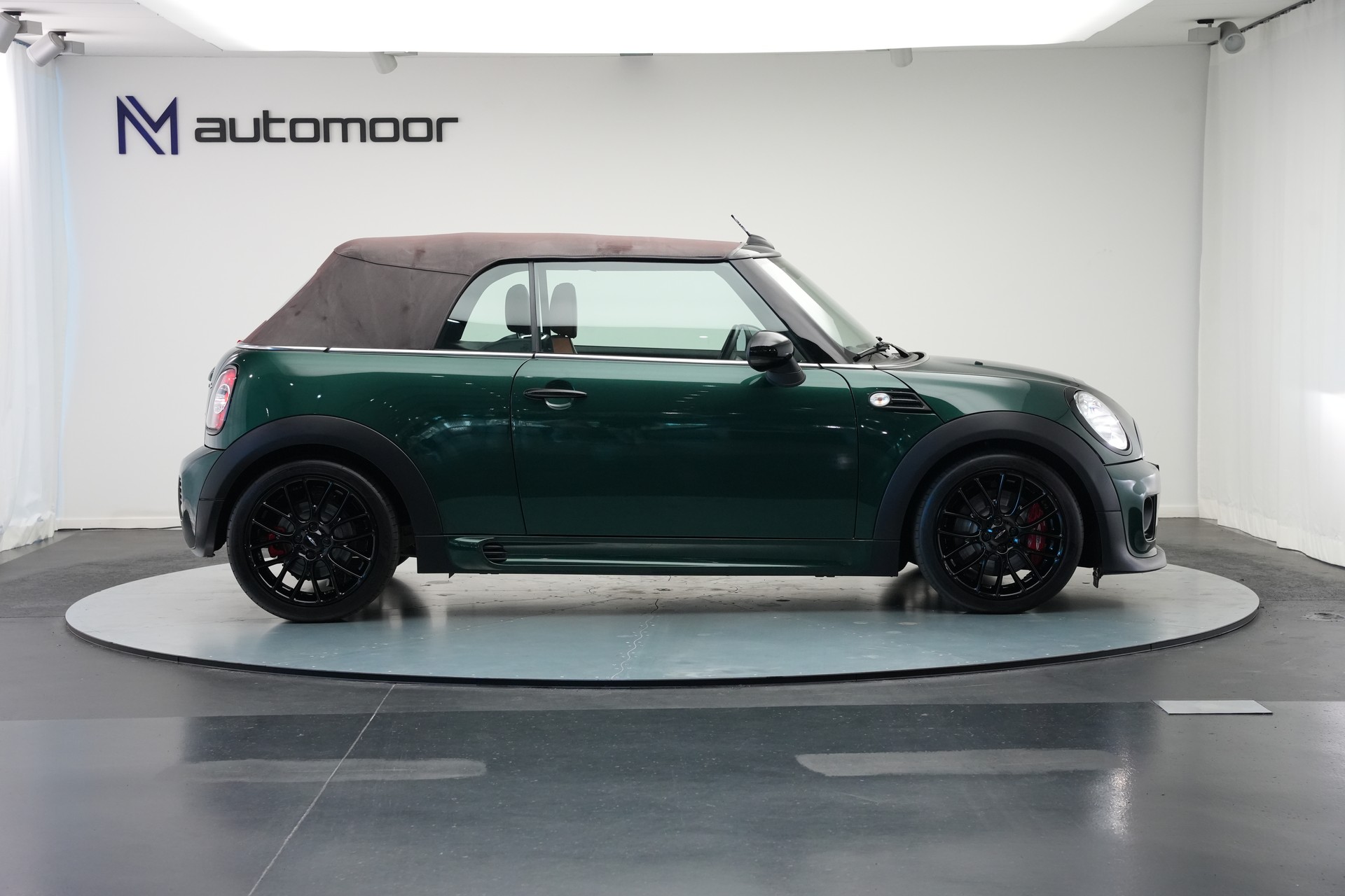 MINI Cooper John Cooper Works Cabriolet-showroom-element-3