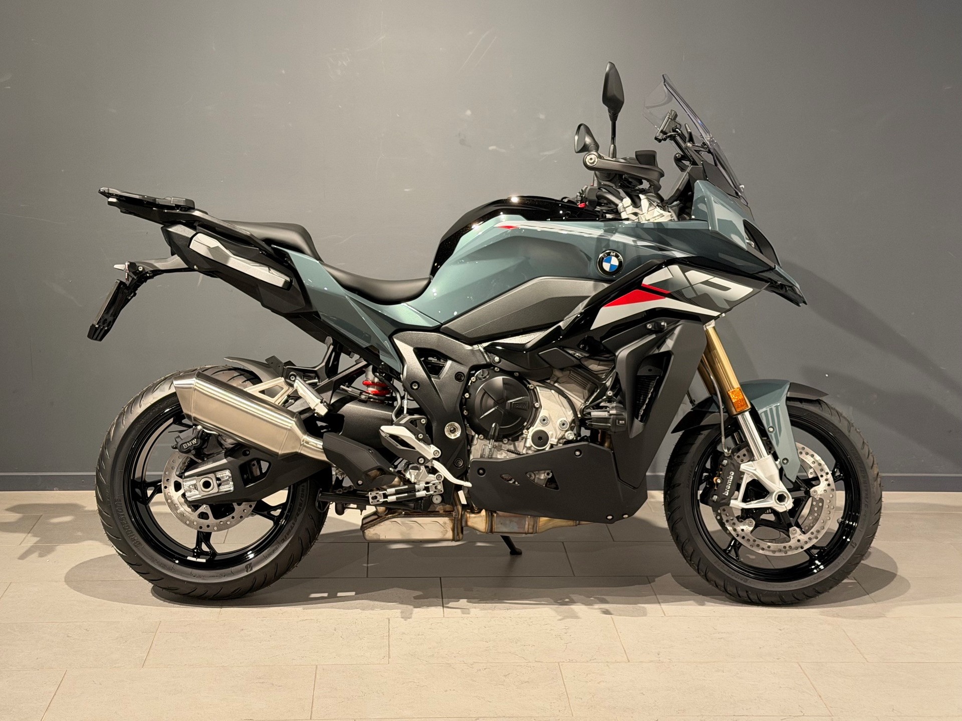 BMW S 1000 XR-image-1