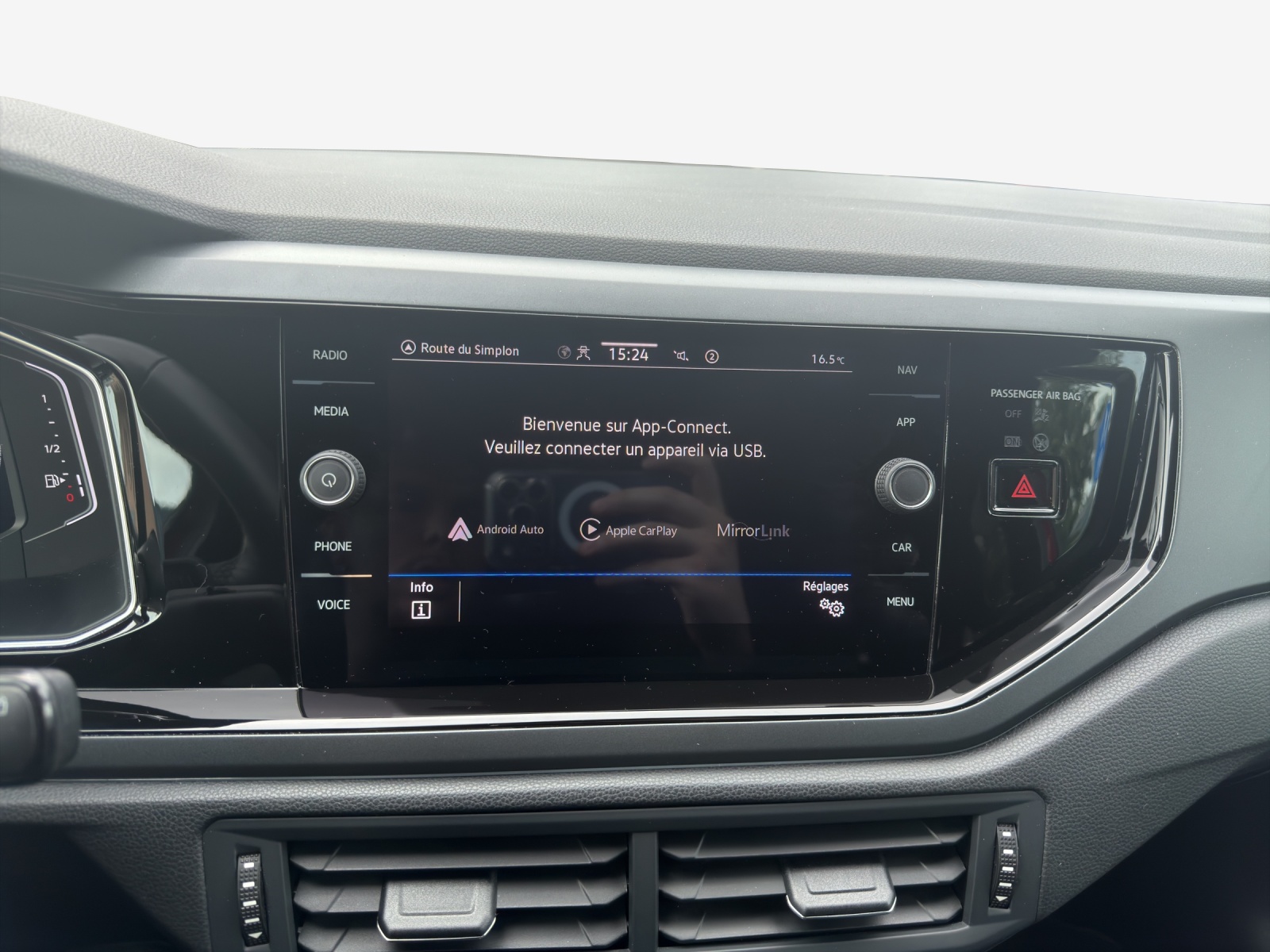 VW Taigo 1.0 TSI R-Line DSG-image-13