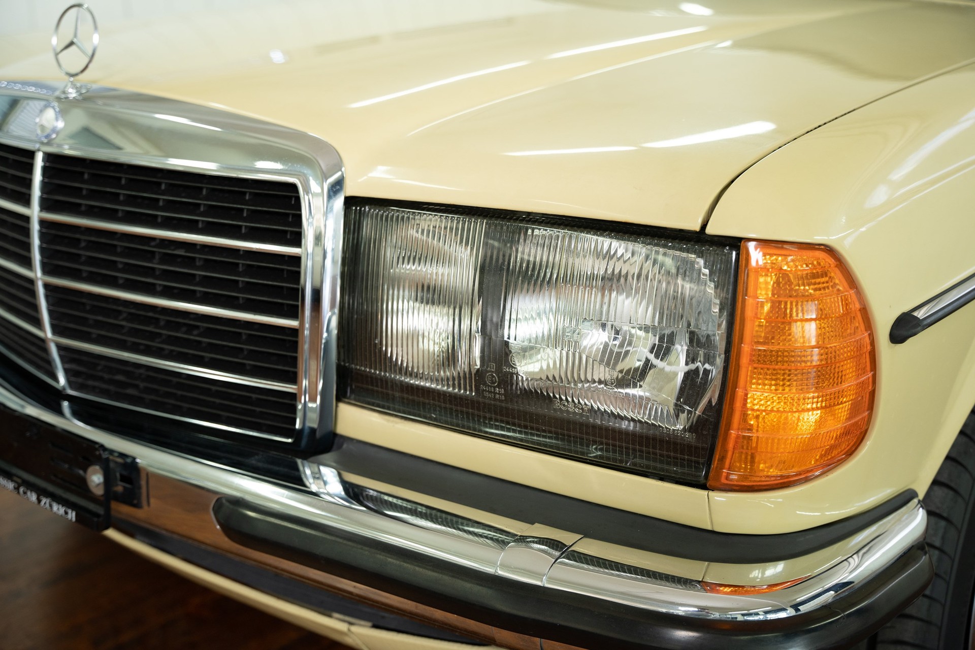 MERCEDES-BENZ 230-image-13