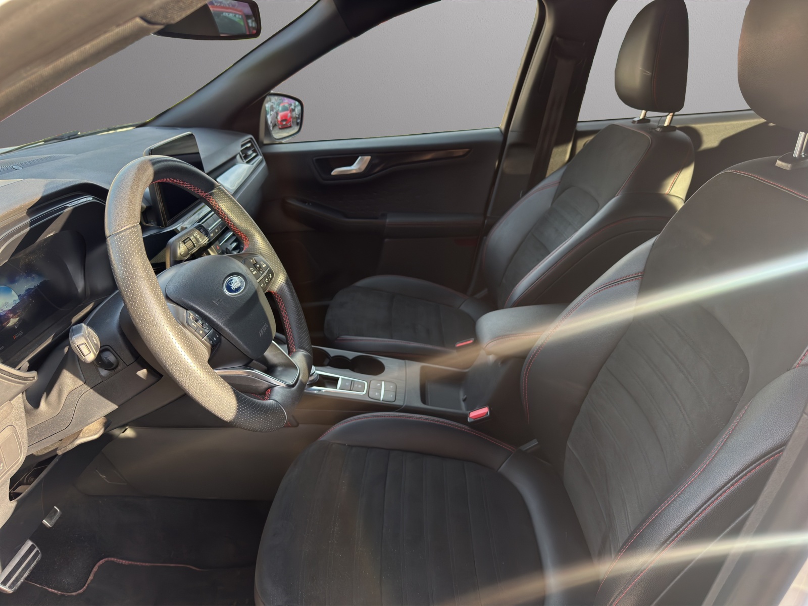 FORD Kuga 2.5 Hybrid ST-Line X 4x4-image-4