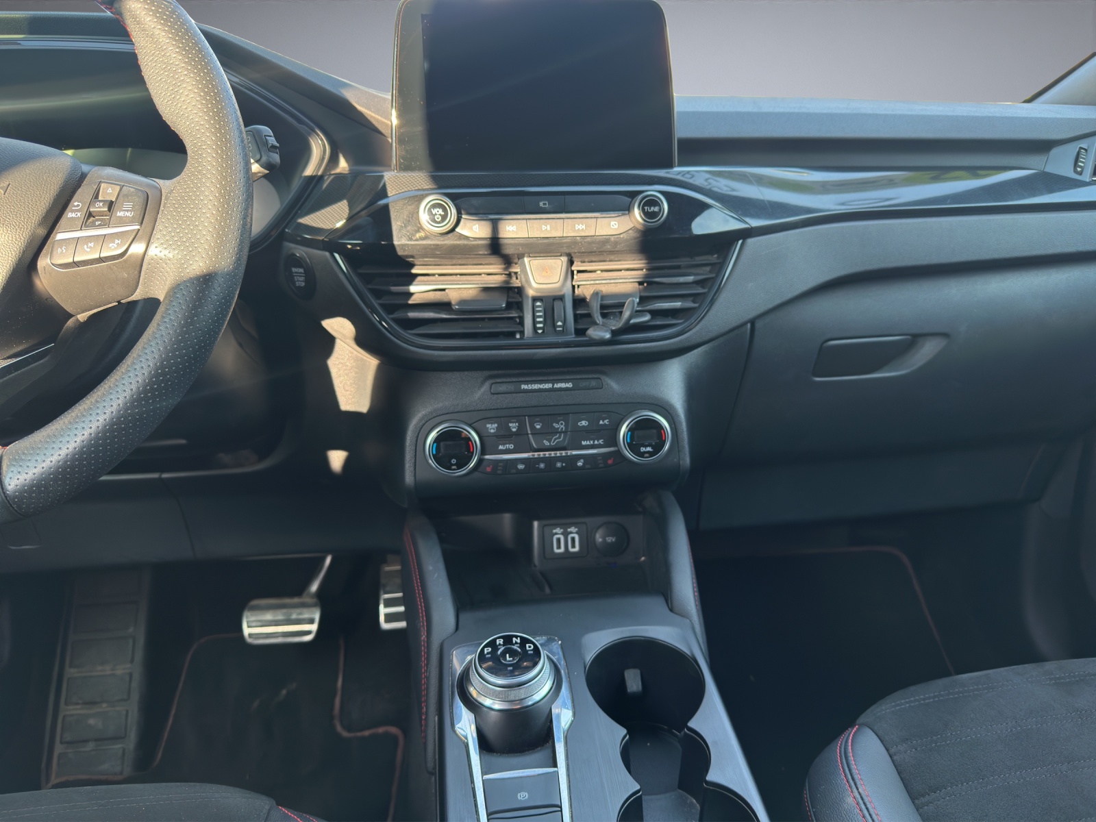 FORD Kuga 2.5 Hybrid ST-Line X 4x4-image-9