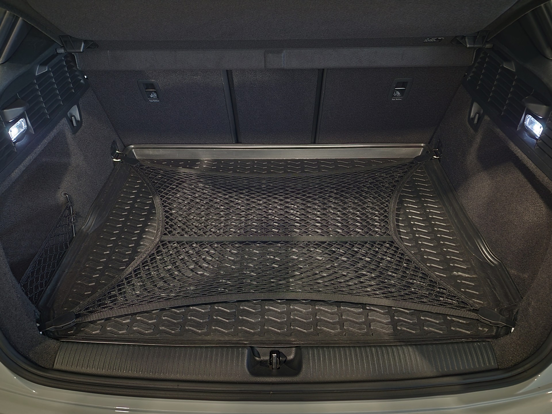 AUDI SQ2 TFSI quattro S-tronic-image-17