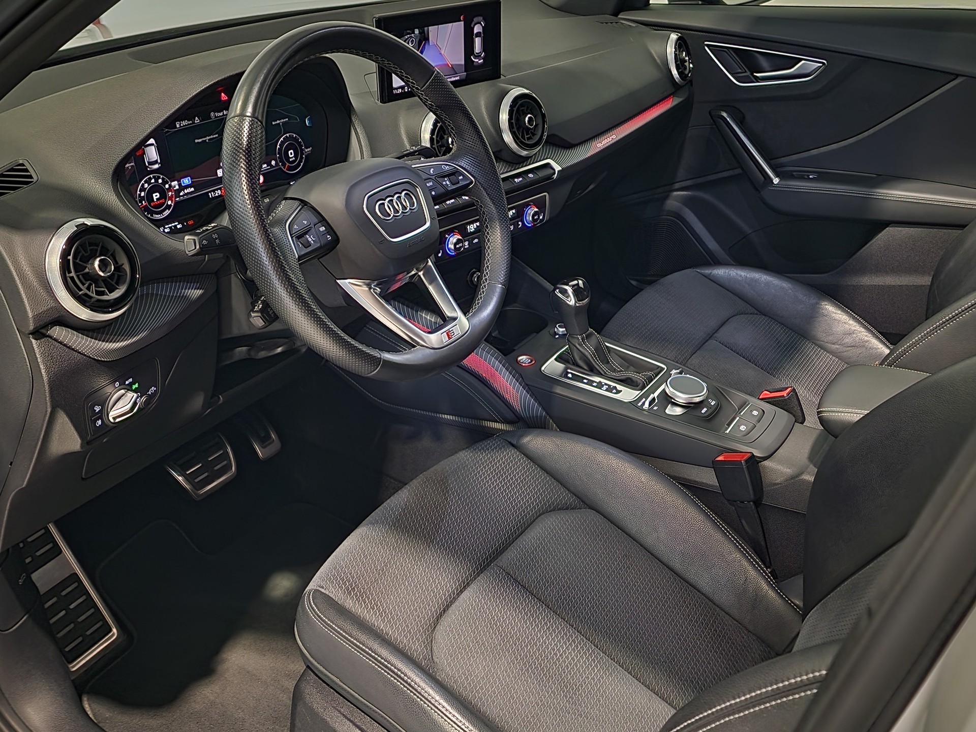 AUDI SQ2 TFSI quattro S-tronic-image-6