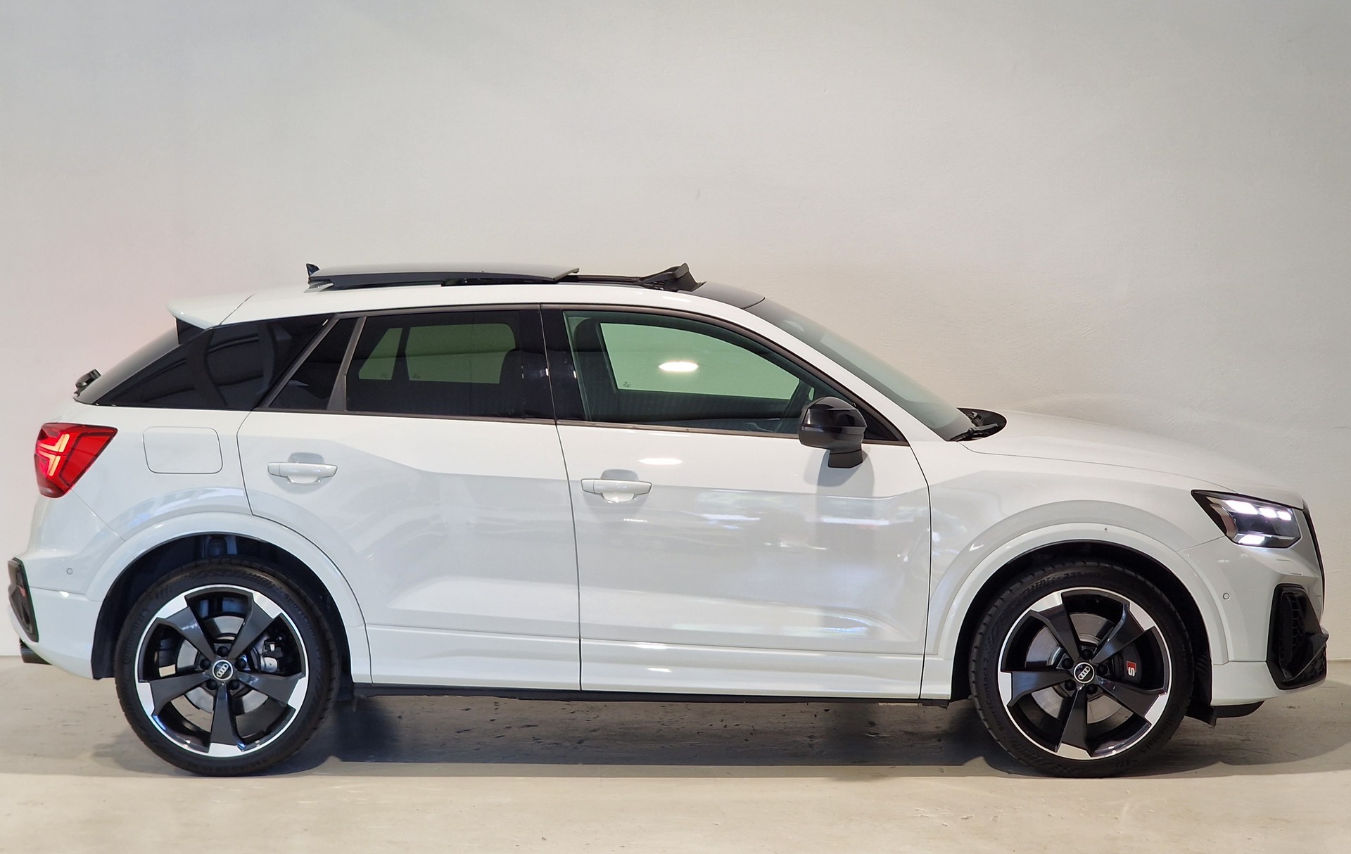 AUDI SQ2 TFSI quattro S-tronic-image-27