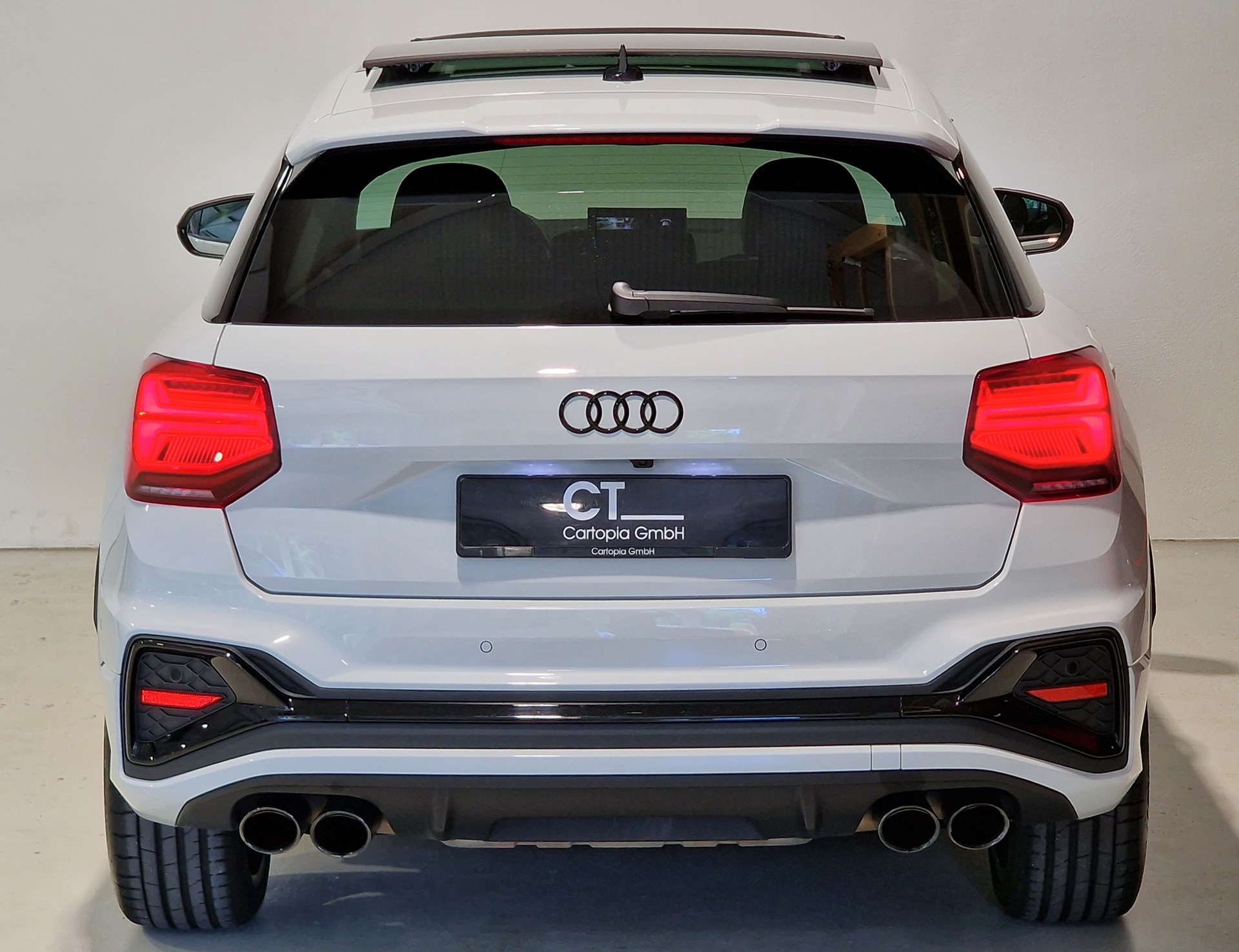 AUDI SQ2 TFSI quattro S-tronic-showroom-element-3
