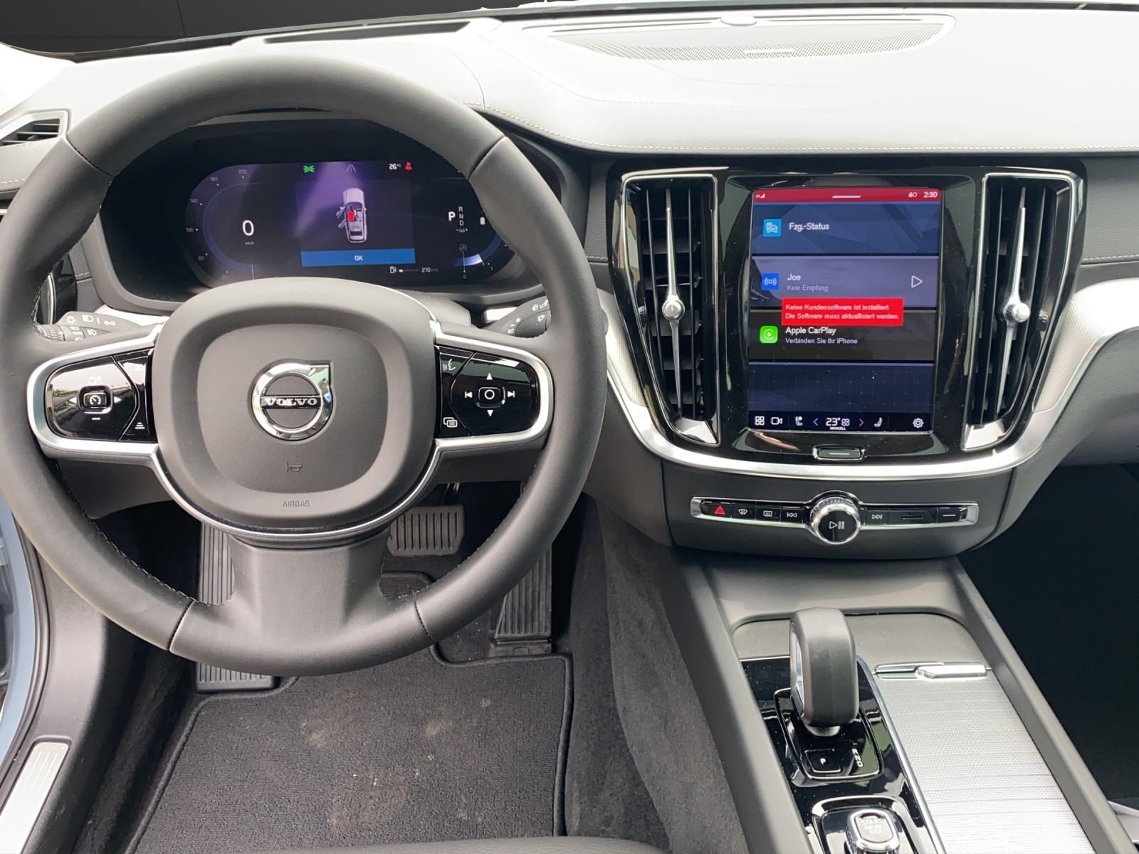 VOLVO V60 Cross Country 2.0 B4 Ultimate AWD-image-11