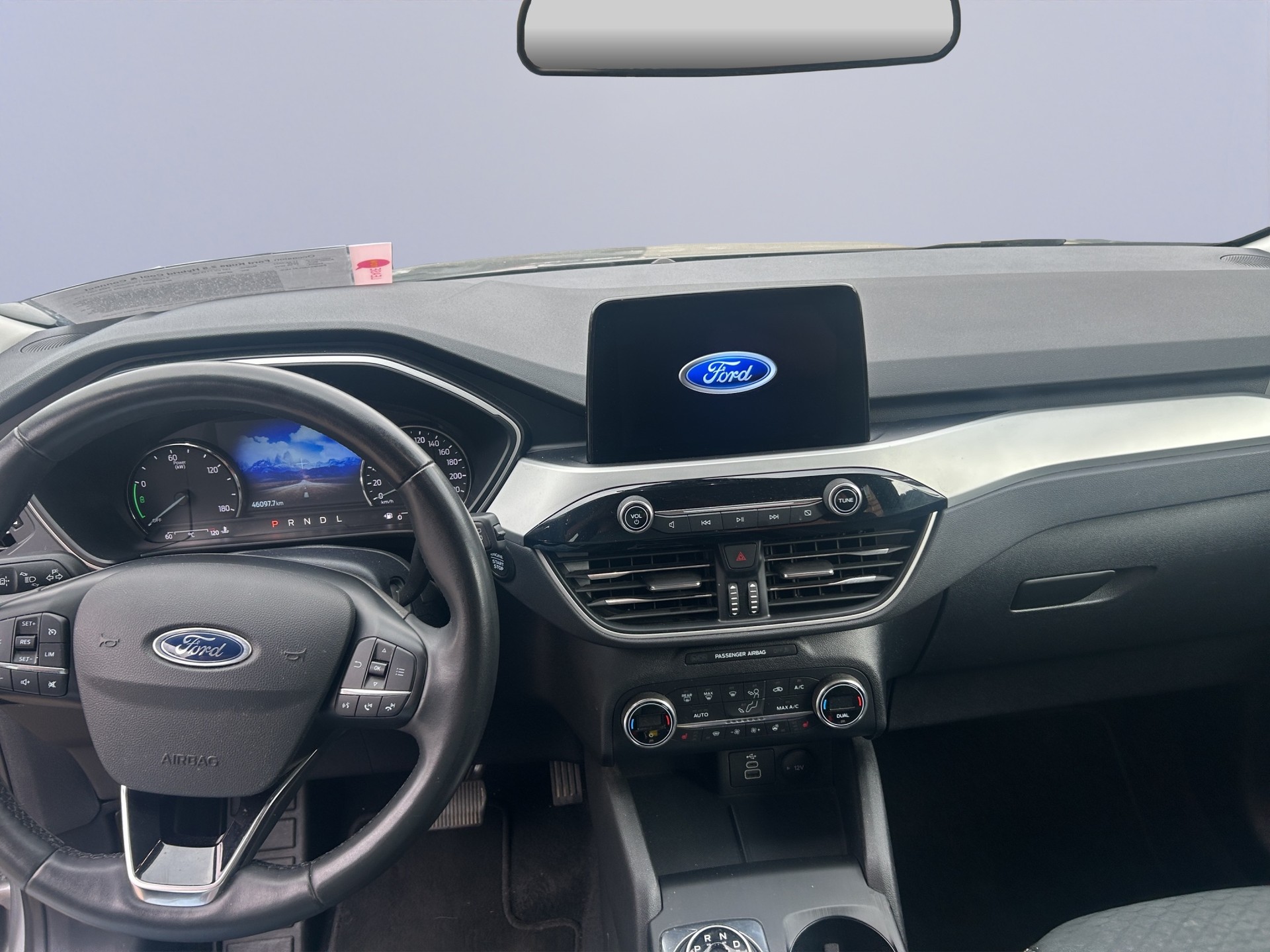 FORD Kuga 2.5 PHEV Cool & Connect 2WD-image-10