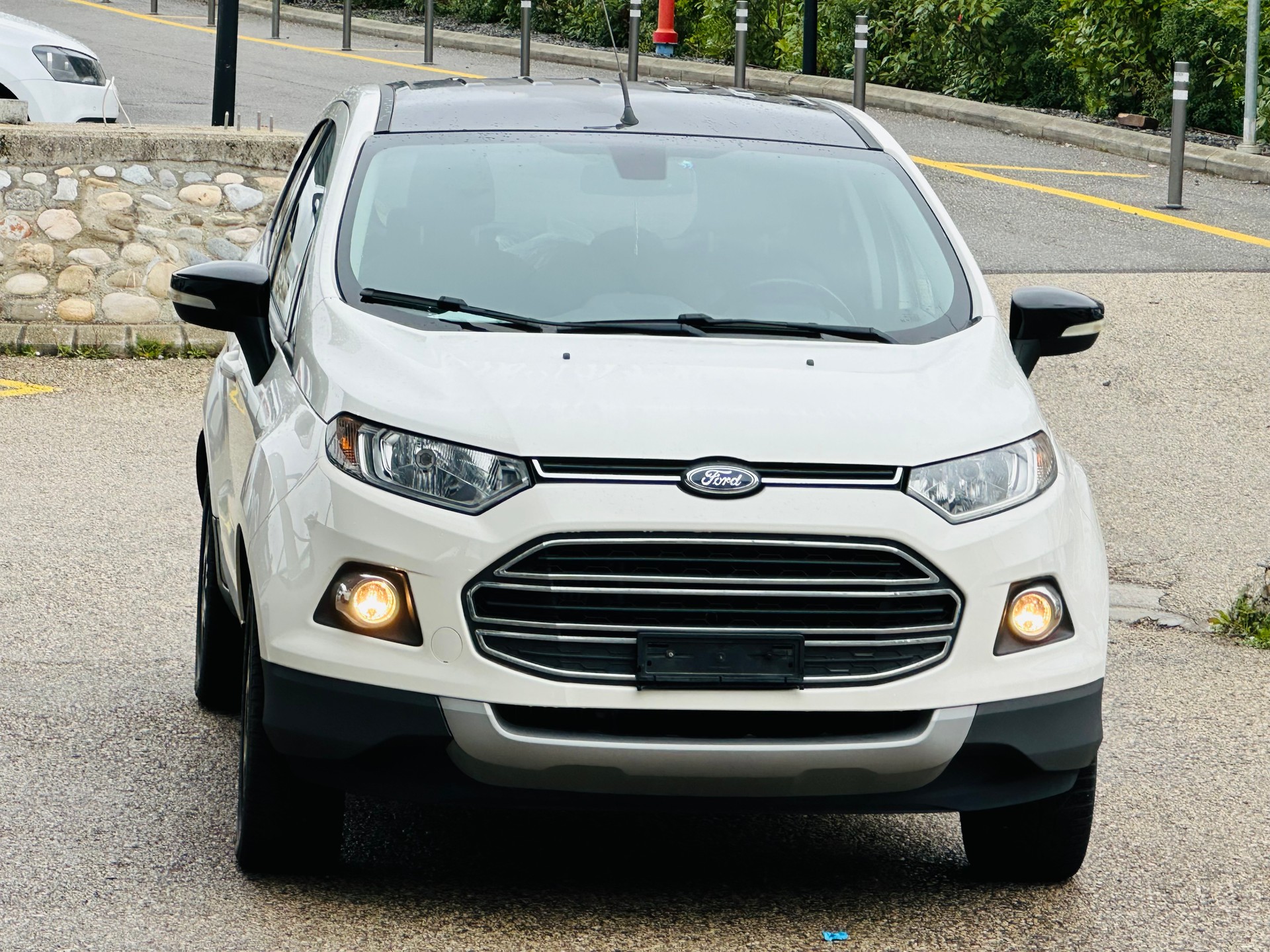 FORD EcoSport 1.0 SCTi Titanium-showroom-element-2