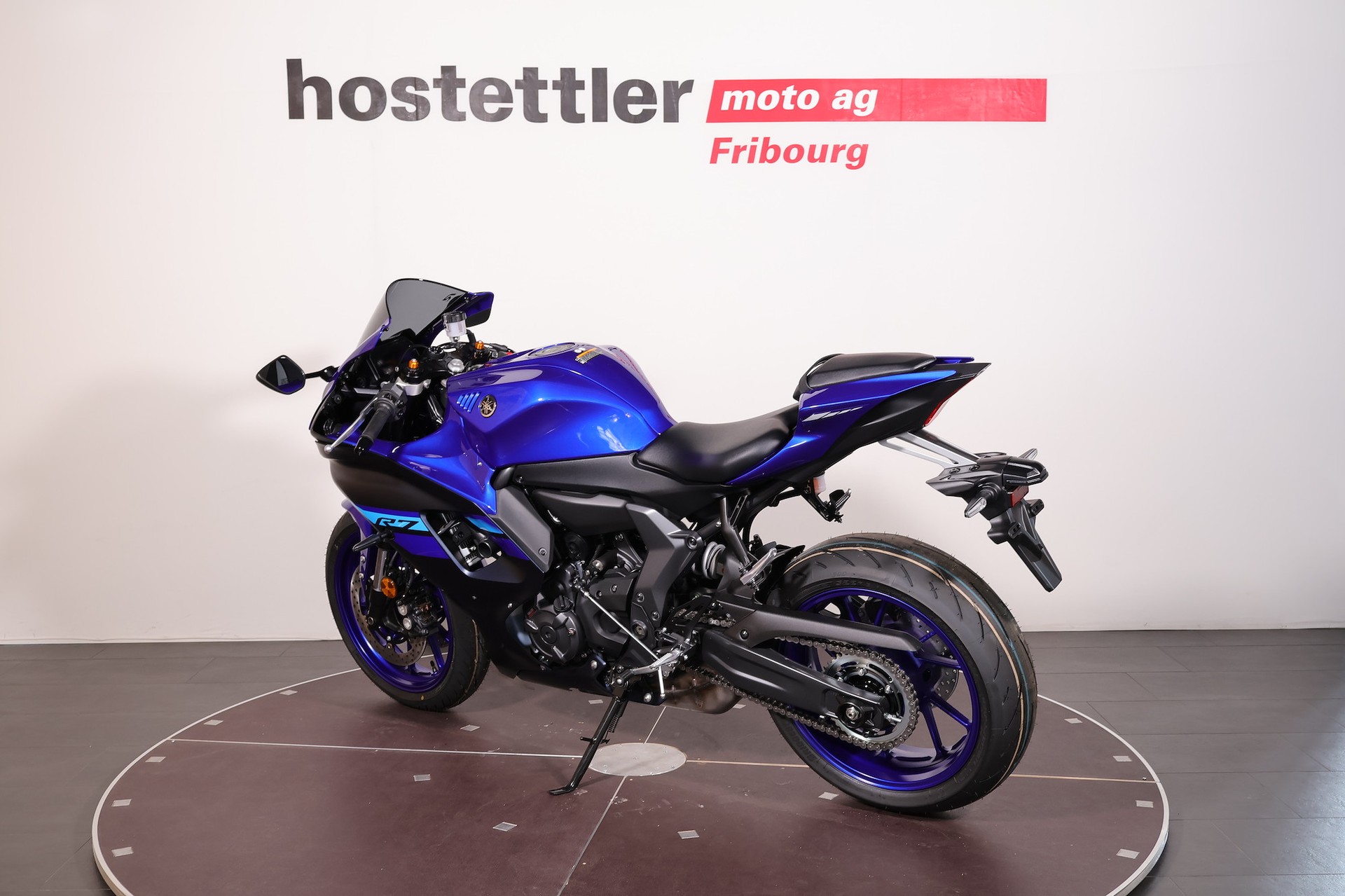 YAMAHA R7-image-3