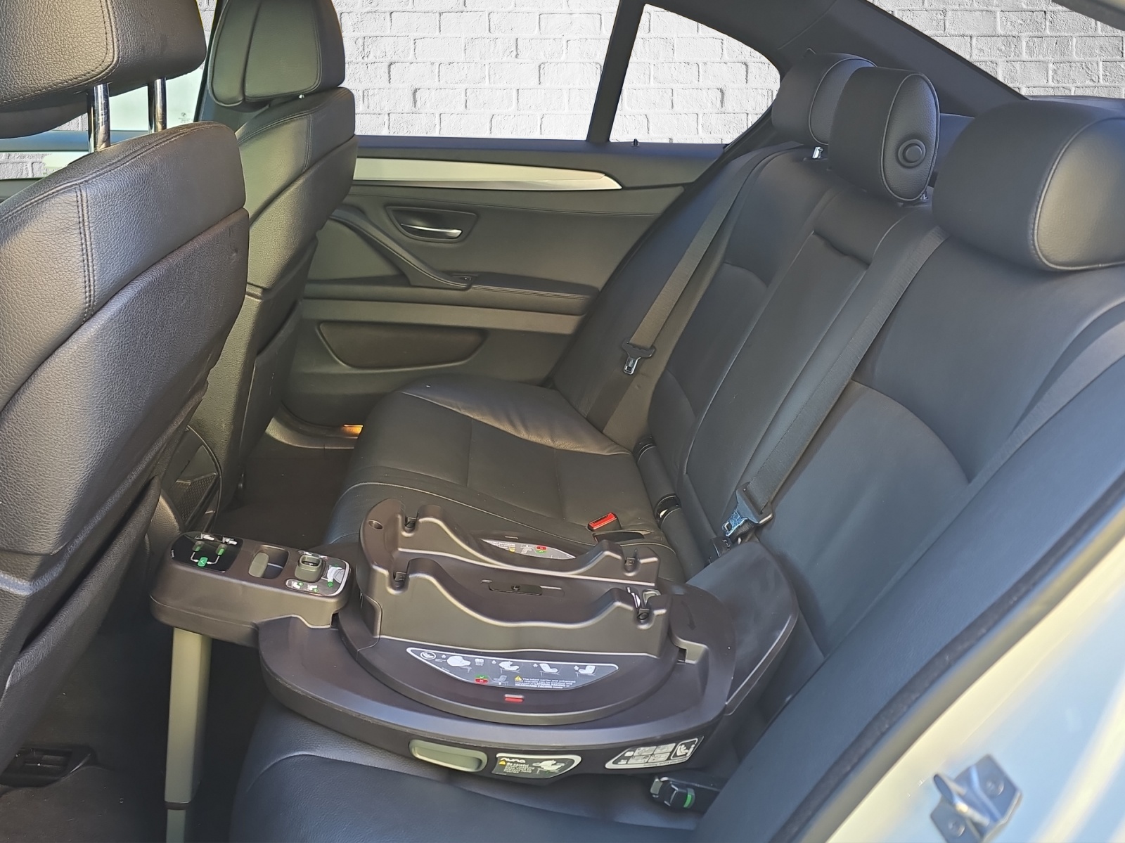 BMW 528i xDrive Steptronic-image-17