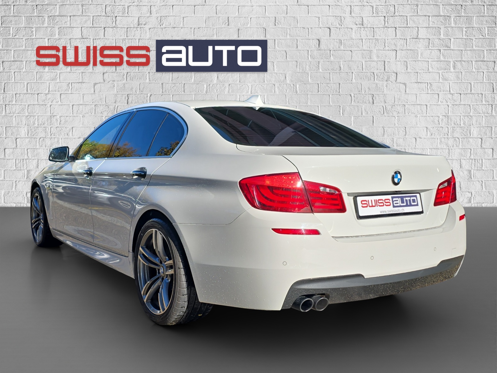 BMW 528i xDrive Steptronic-image-6
