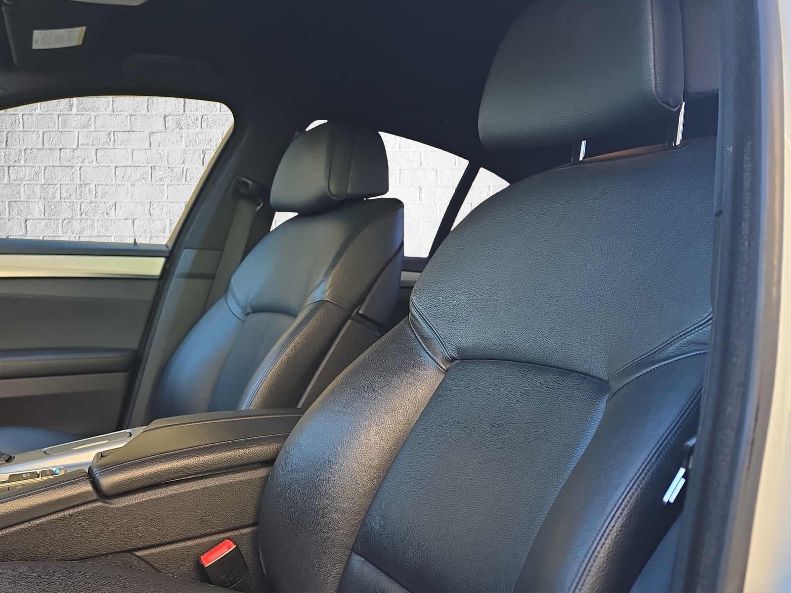 BMW 528i xDrive Steptronic-image-10