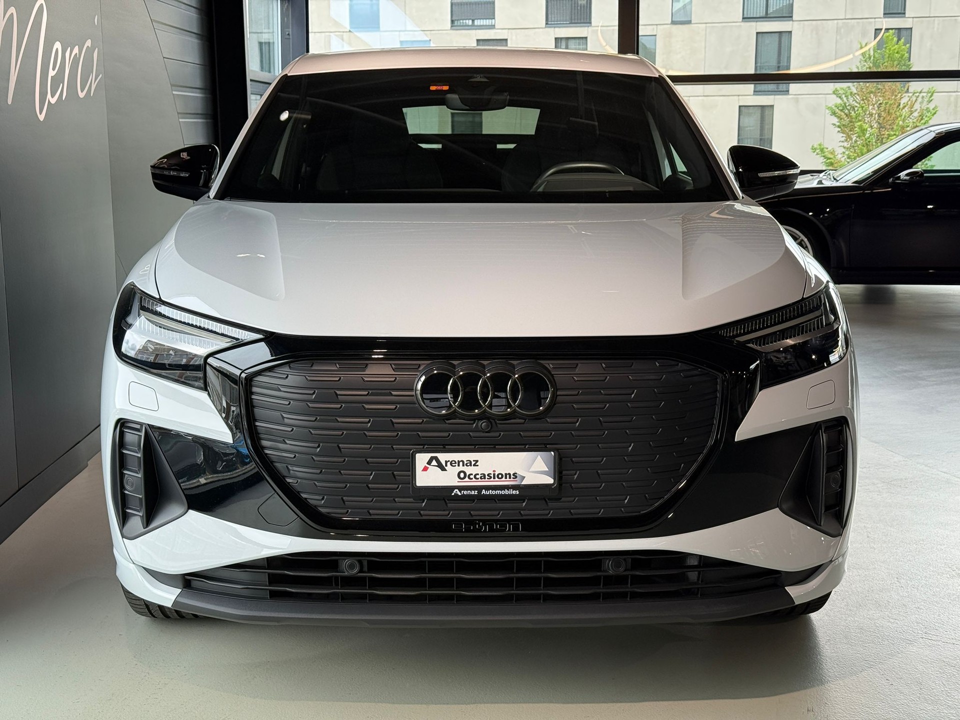 AUDI Q4 Sportback e-tron 50 quattro-showroom-element-2