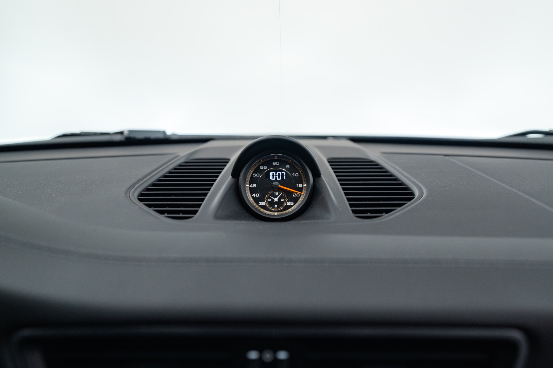 PORSCHE 911 GT3 Touring-image-13