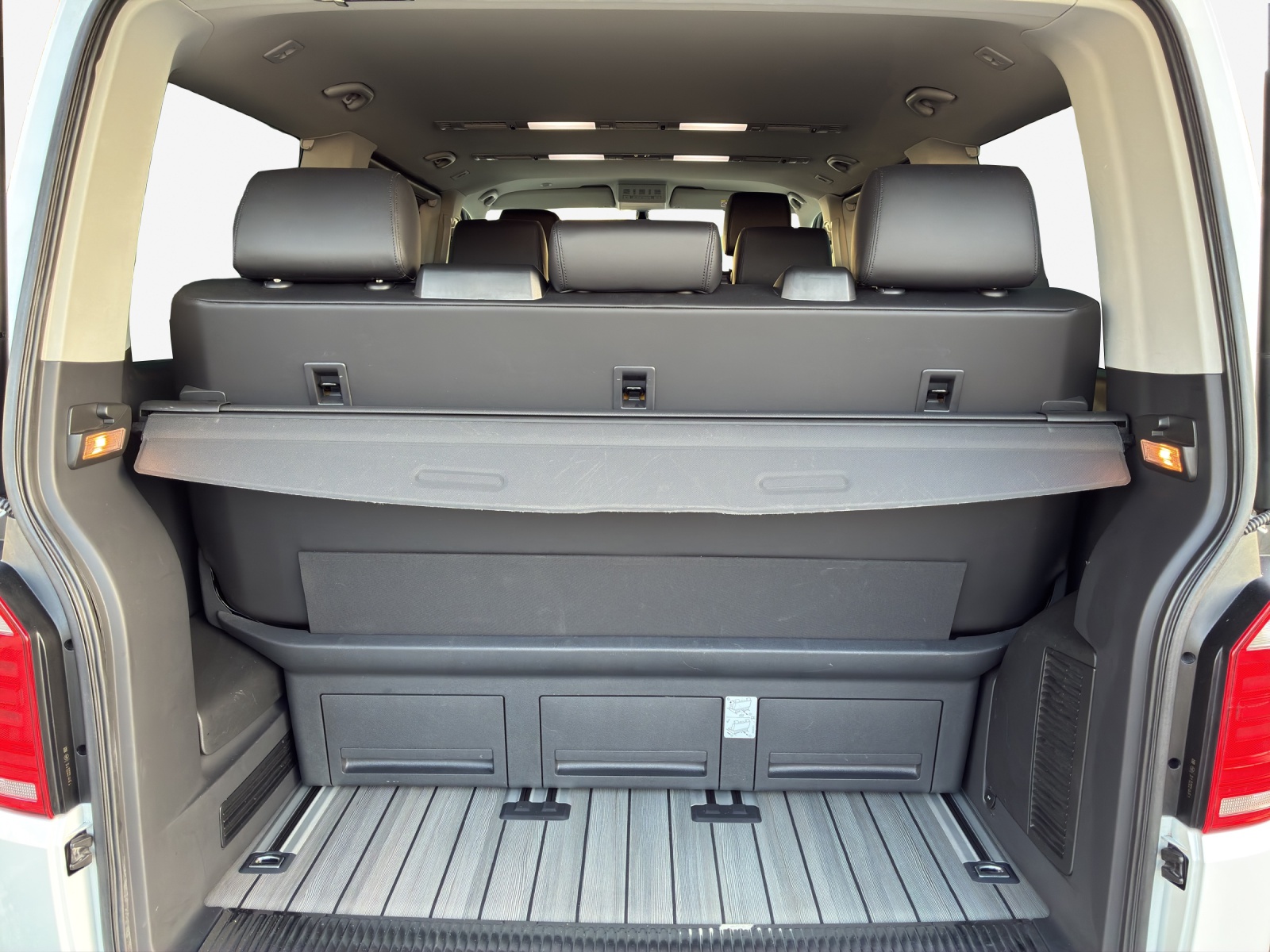 VW T6 Multivan 2.0 Bi-TDI Business 4Motion DSG-image-12