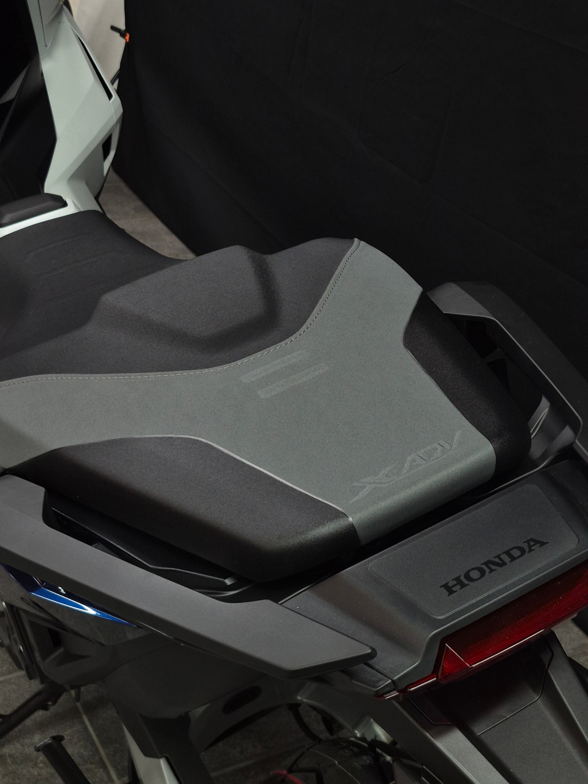 HONDA X-ADV 750 SE-image-10