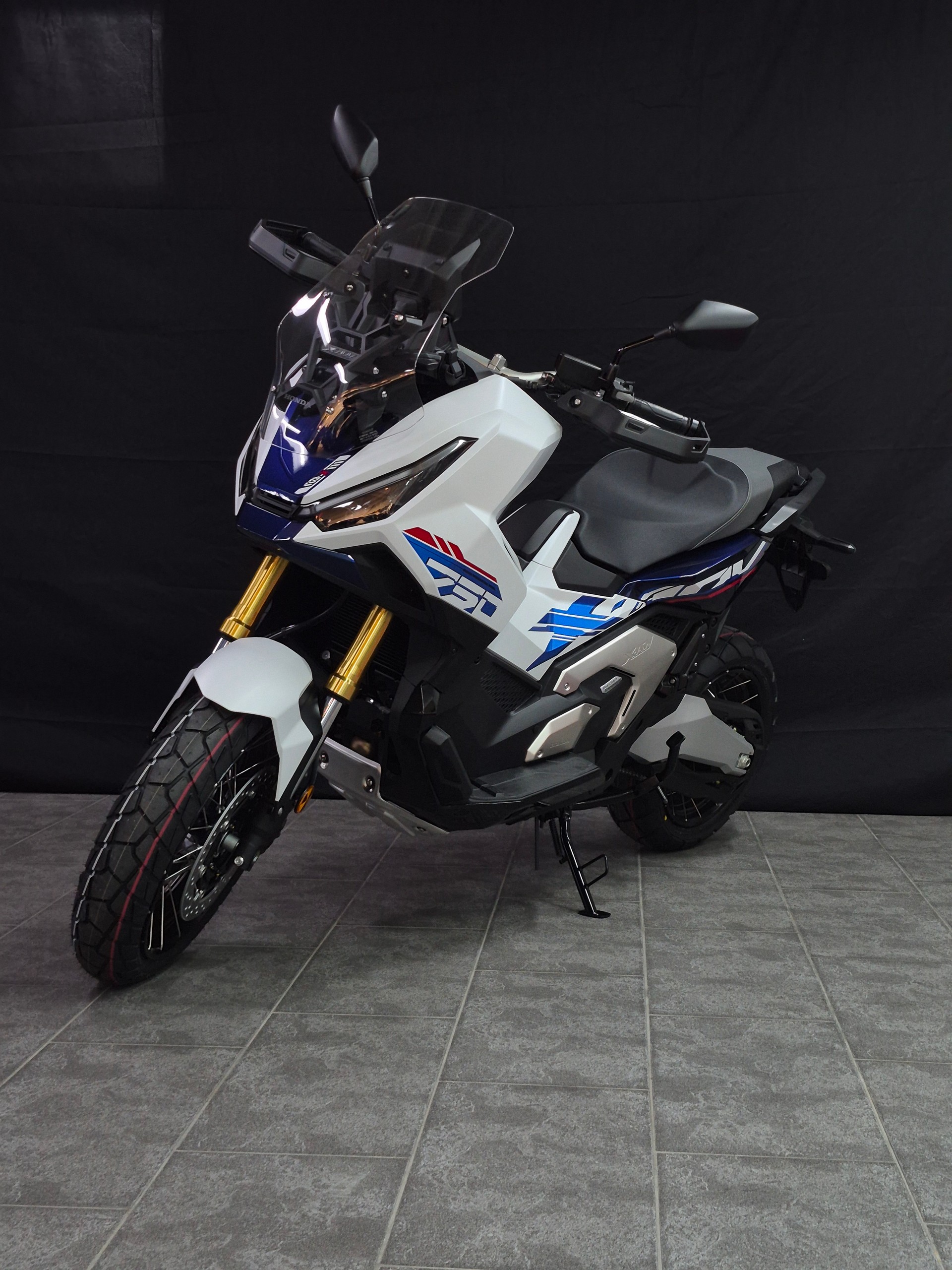 HONDA X-ADV 750 SE-image-14