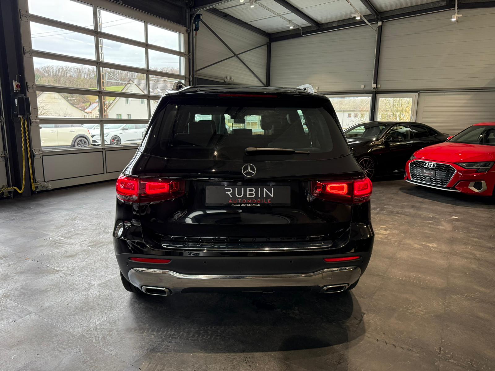 MERCEDES-BENZ GLB 200 d Progressive 4 MATIC 8G-Tronic-showroom-element-3