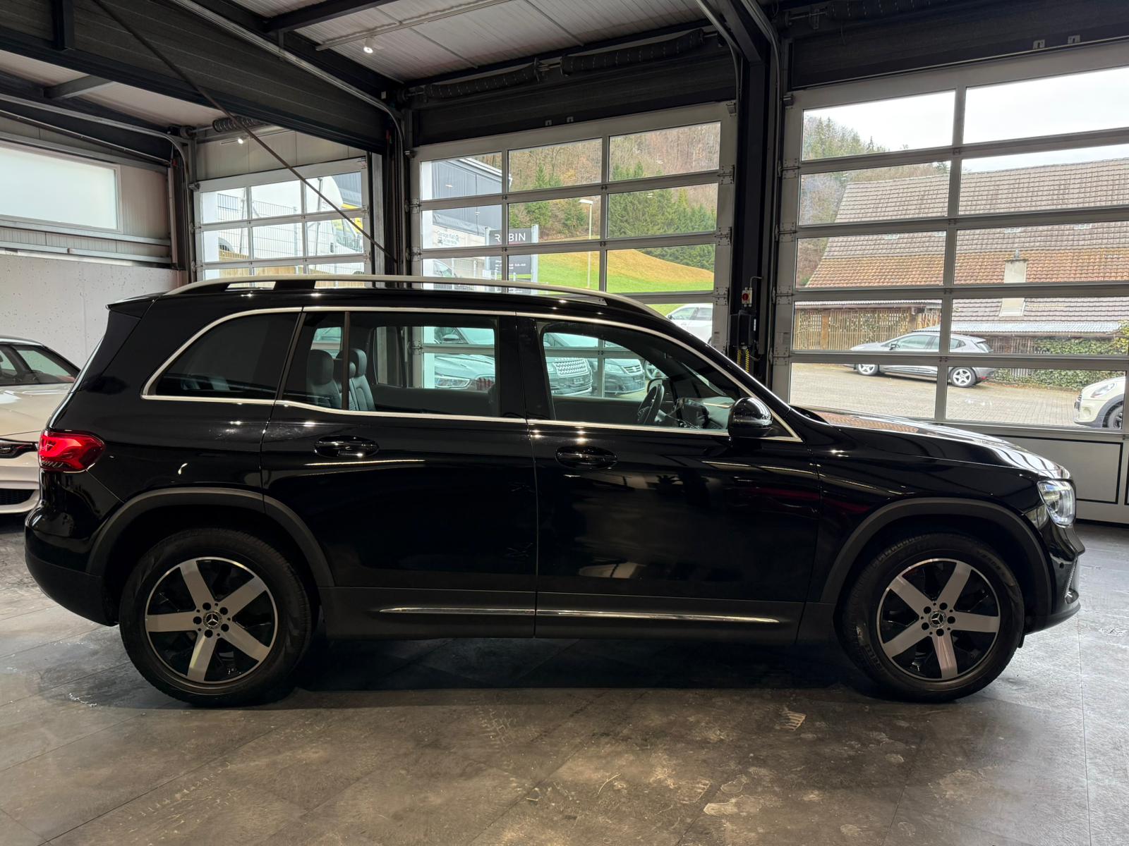 MERCEDES-BENZ GLB 200 d Progressive 4 MATIC 8G-Tronic-image-6