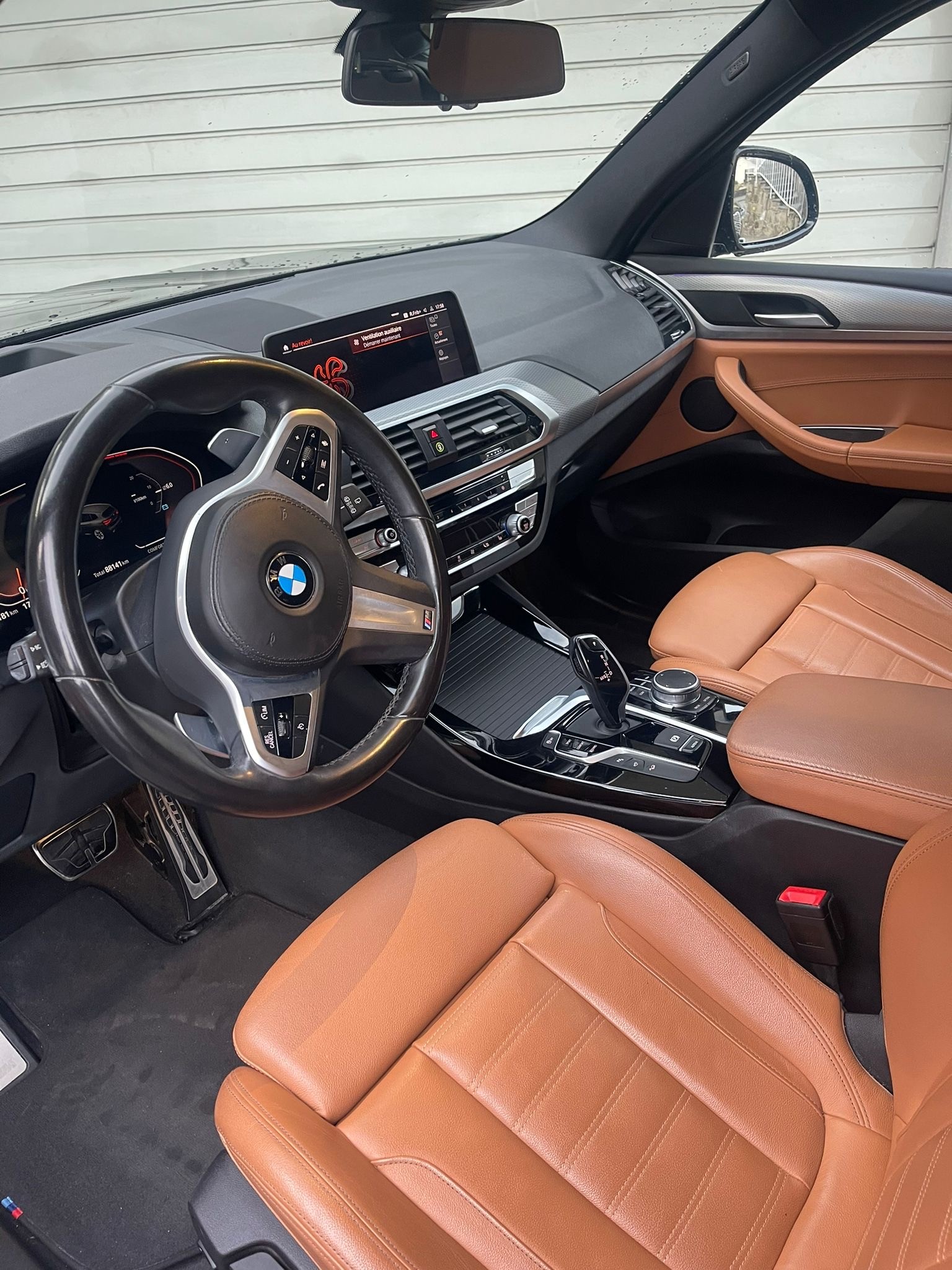BMW X3 xDrive 48V 20d Individual M Sport Steptronic-image-5
