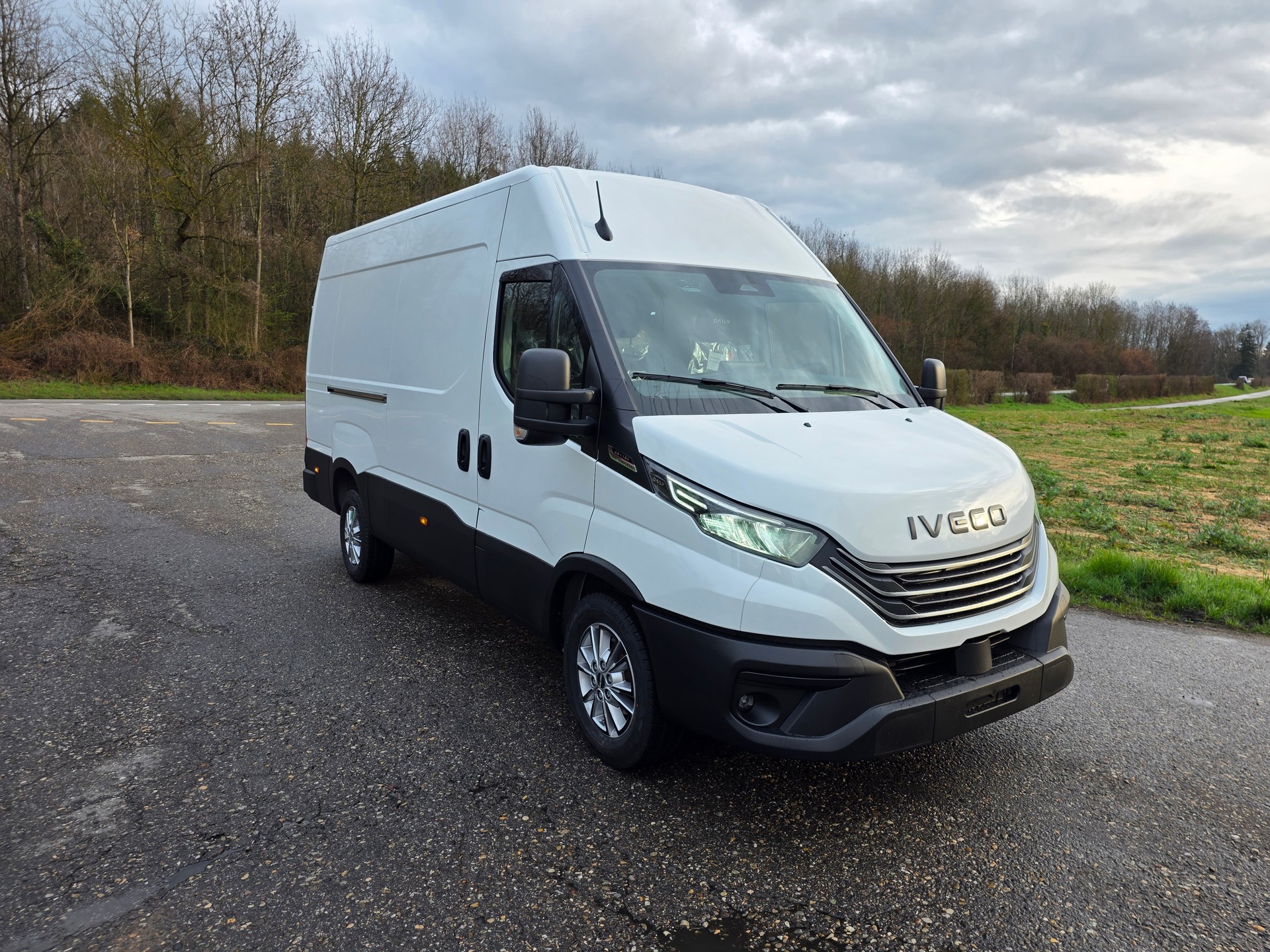IVECO 35 S 18H V-image-2