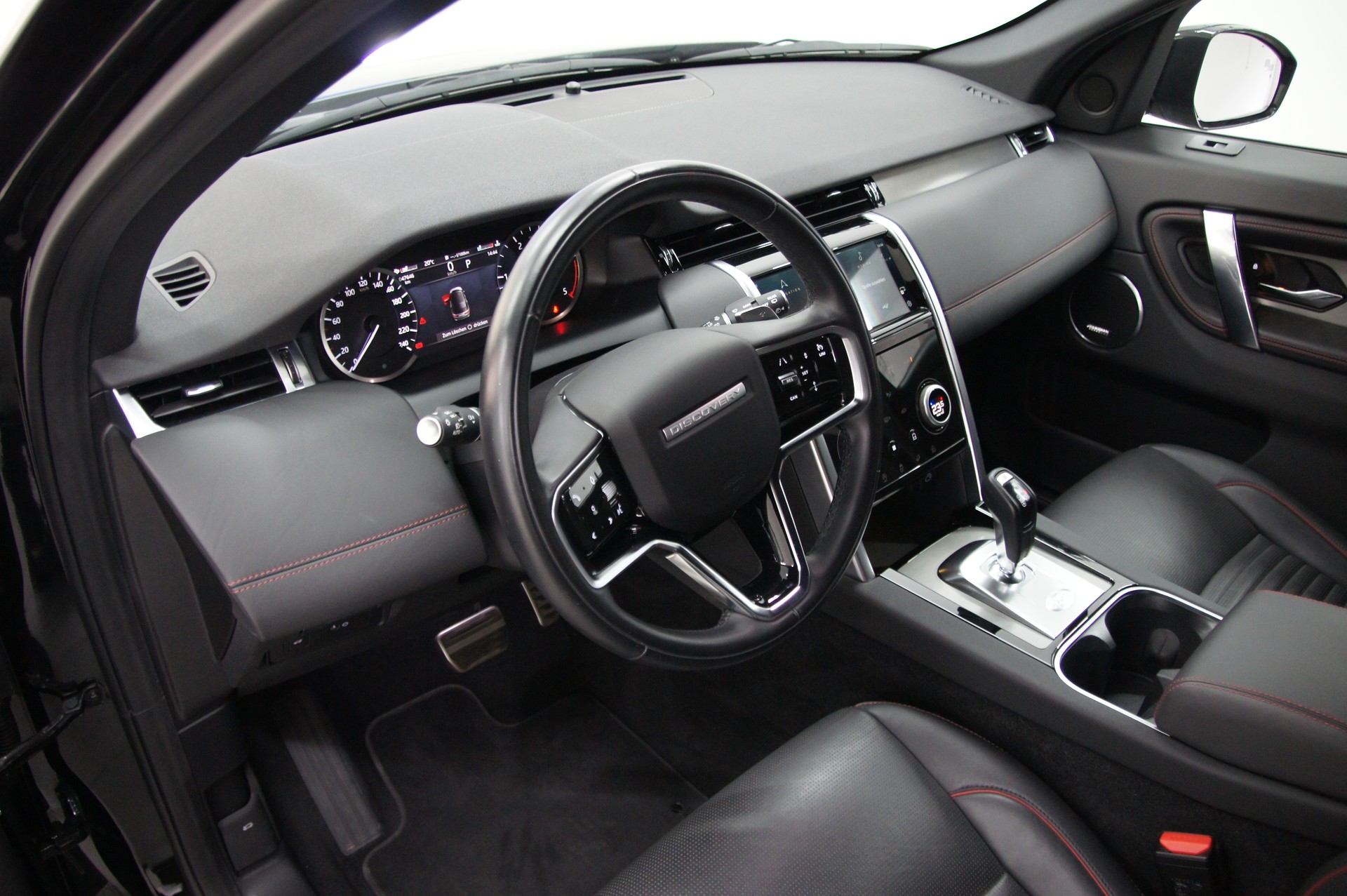 LAND ROVER Discovery Sport D200 2.0D TD4 MHEV HSE AT9-image-8