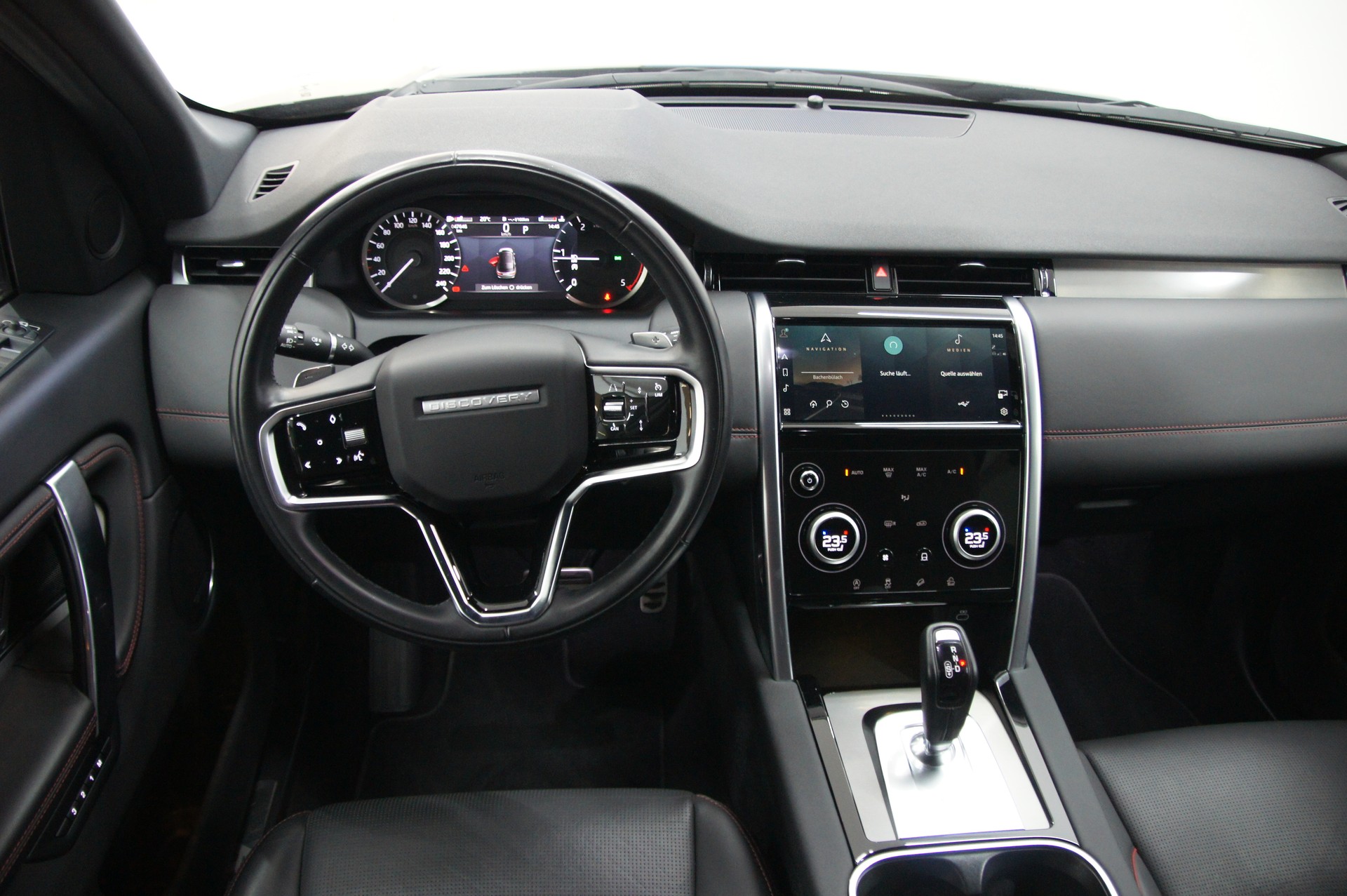 LAND ROVER Discovery Sport D200 2.0D TD4 MHEV HSE AT9-image-9